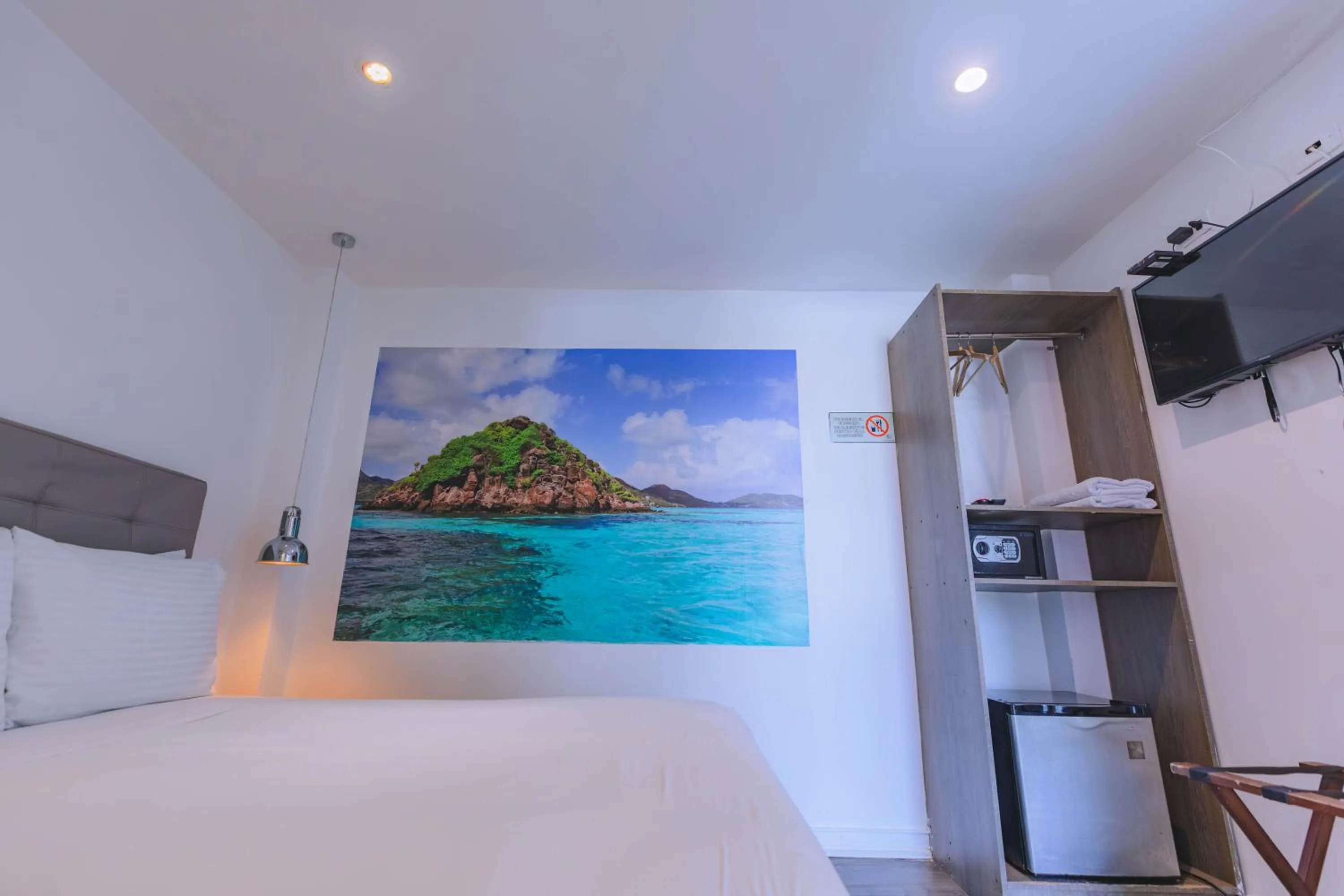 Photo of the whole room, Bed in Ataraxy Hotel Boutique