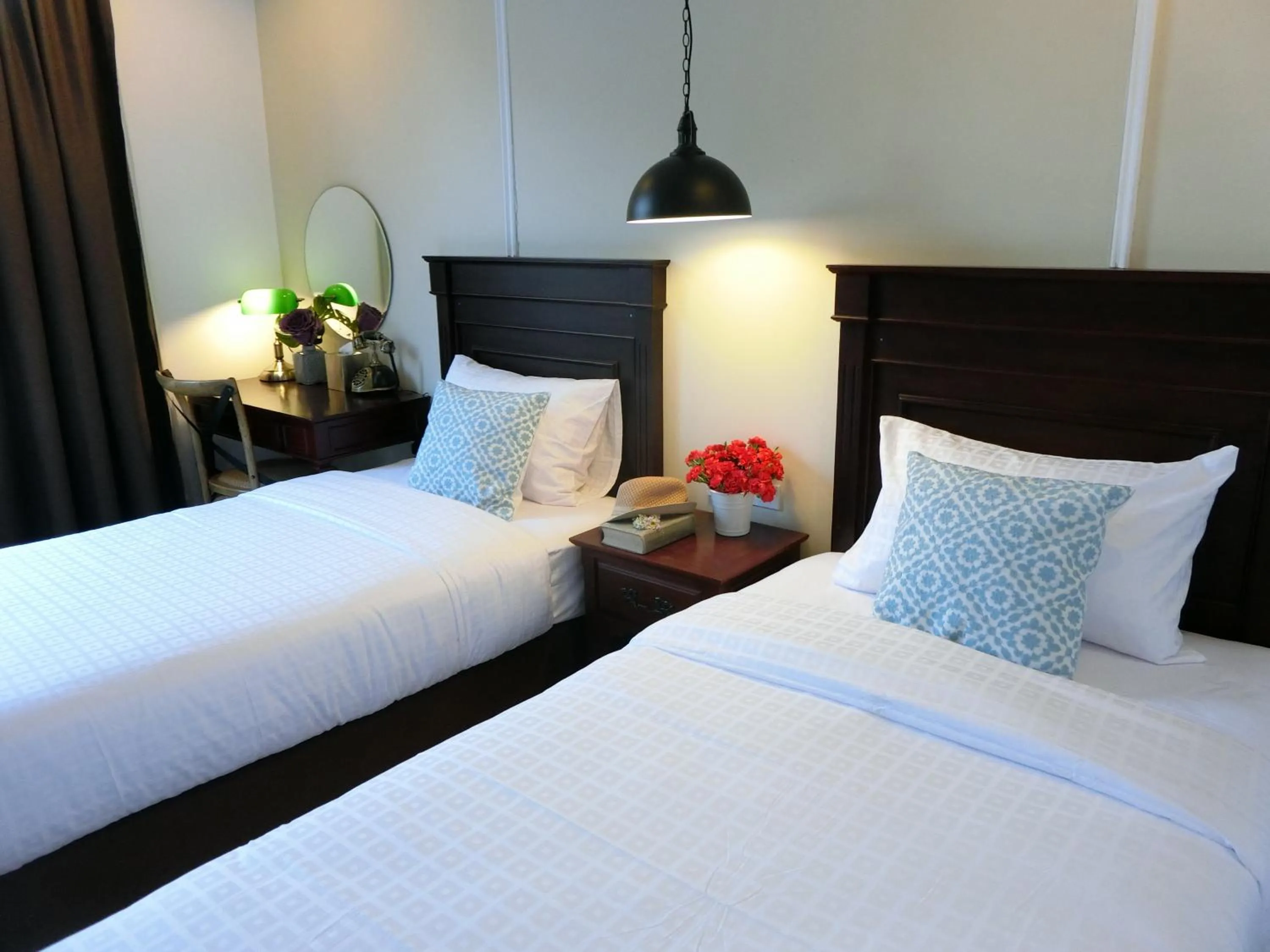 Bed in Bloom Boutique Hotel & Cafe