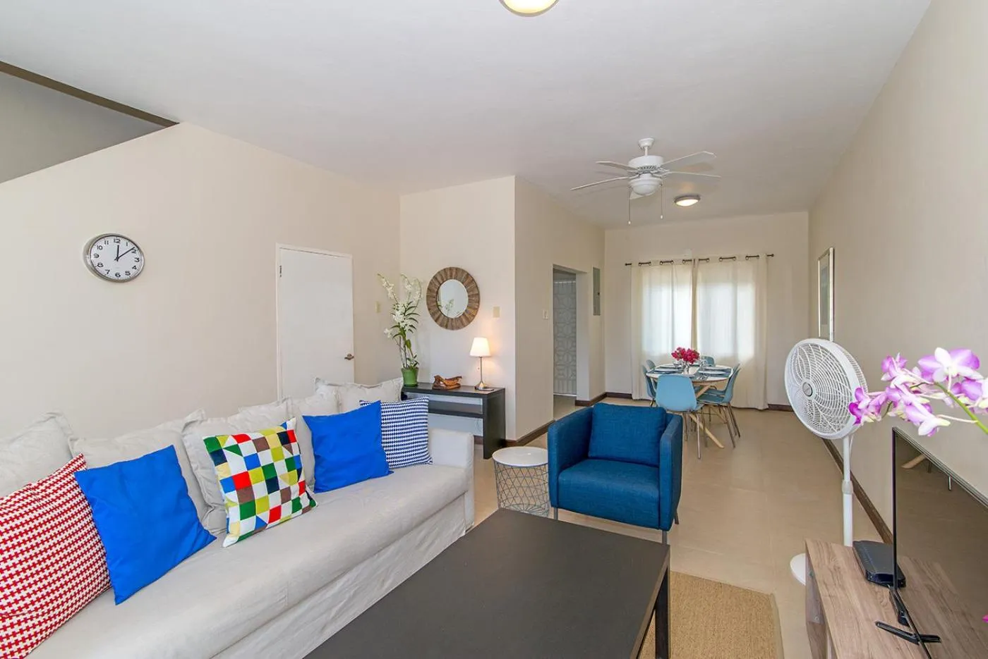 Living room in Family Complex beside Beach w/Pool Montego Bay #2