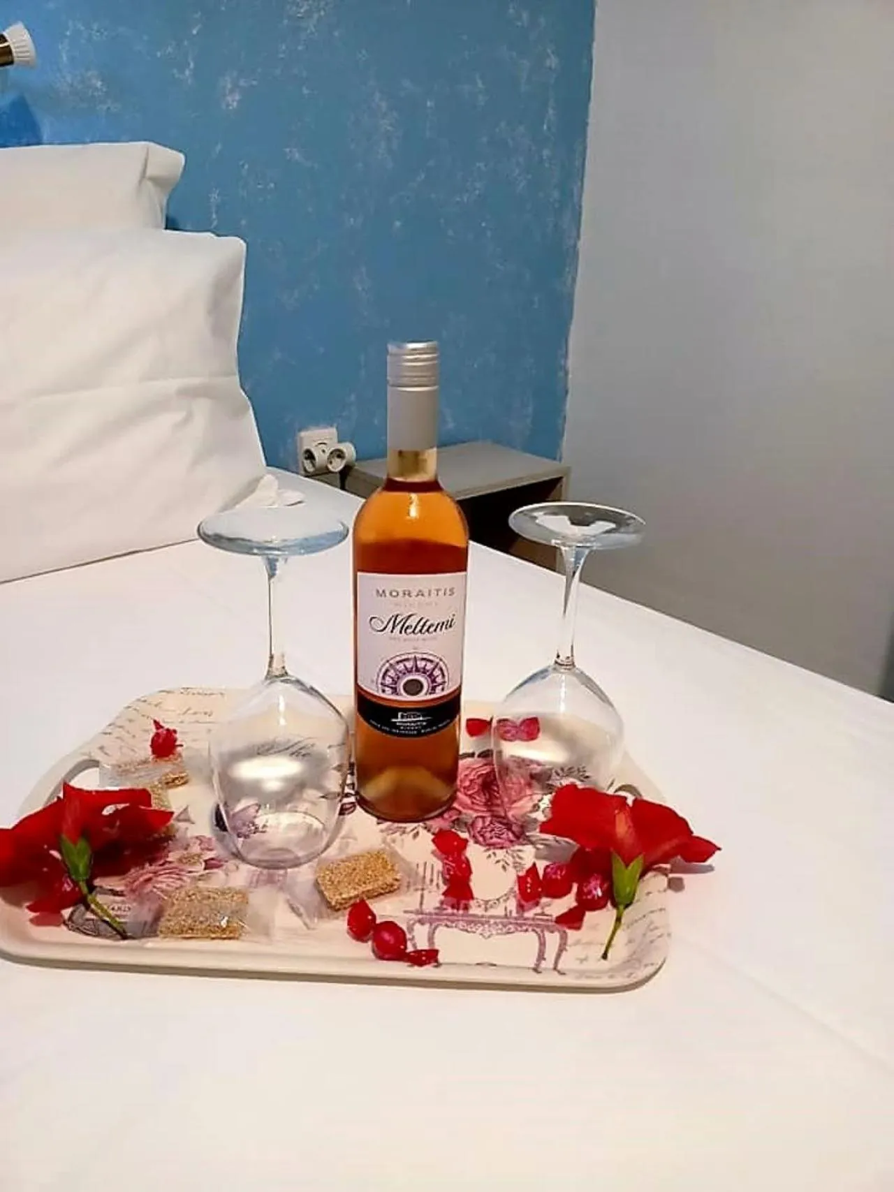 Drinks in Marisa Rooms