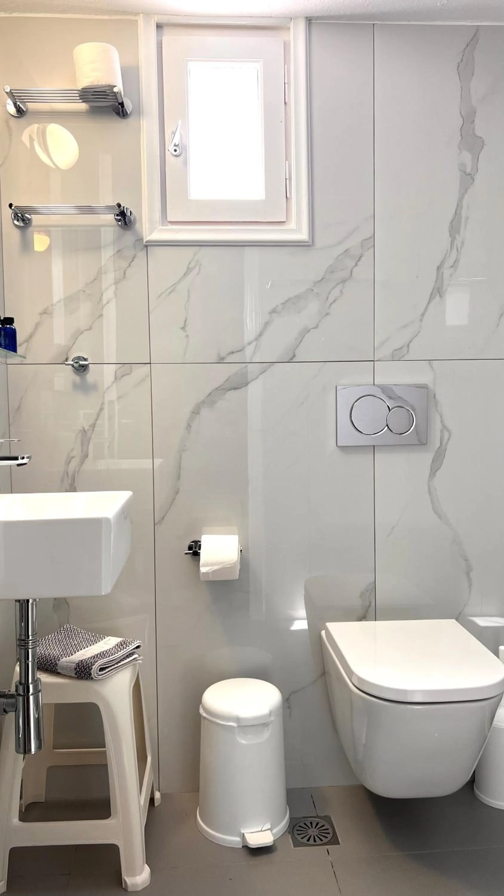 Bathroom in Marisa Rooms