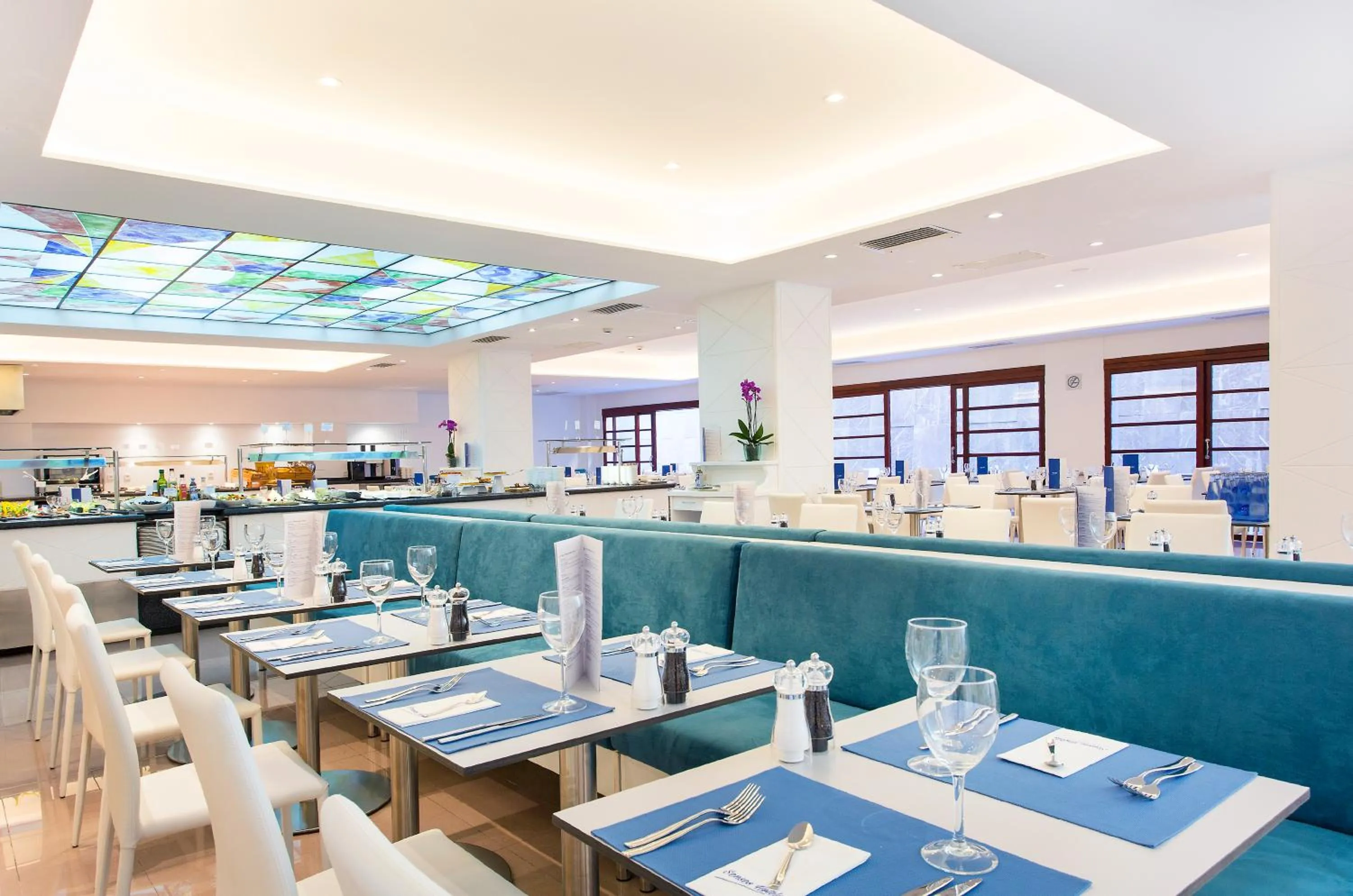 Food in Reverence Life Hotel - Adults Only