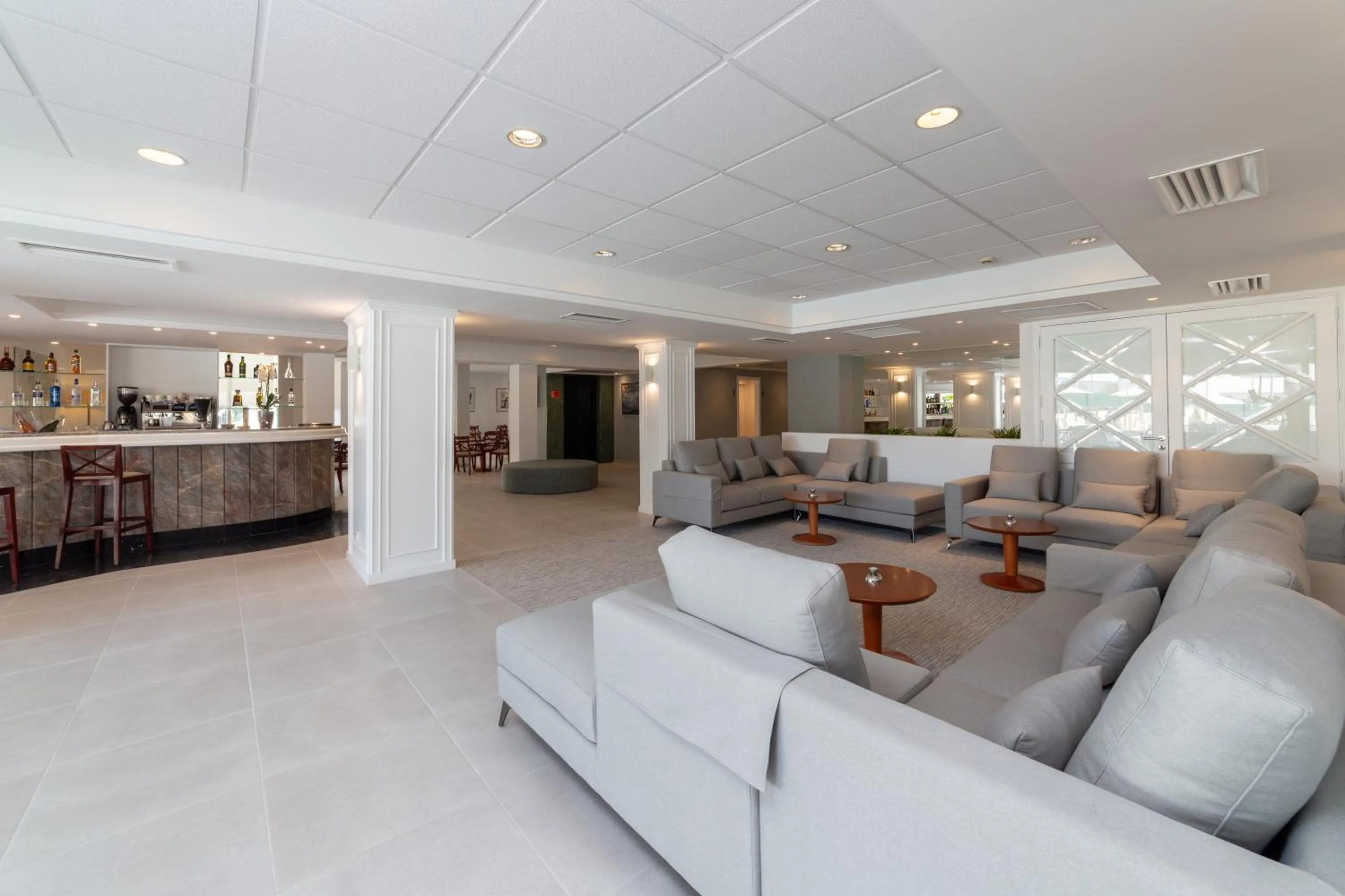 Communal lounge/ TV room in Reverence Life Hotel - Adults Only