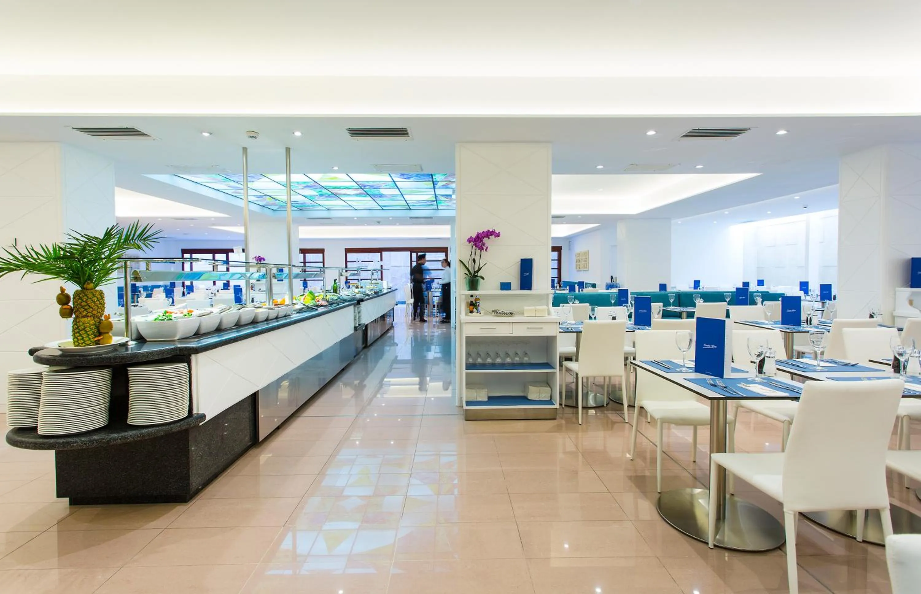 Meals in Reverence Life Hotel - Adults Only