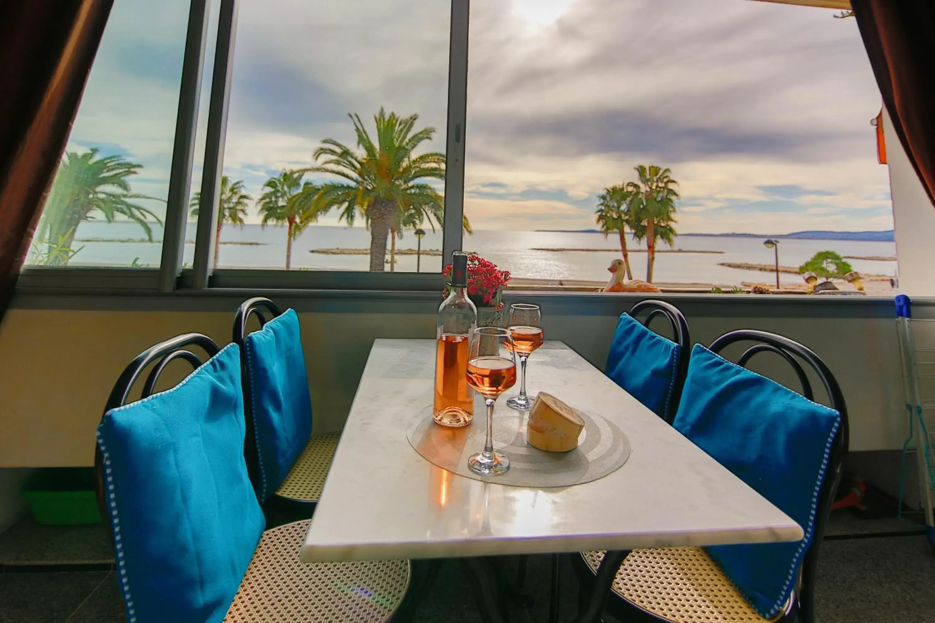 Sea view luxury apartment Sea view luxury apartment