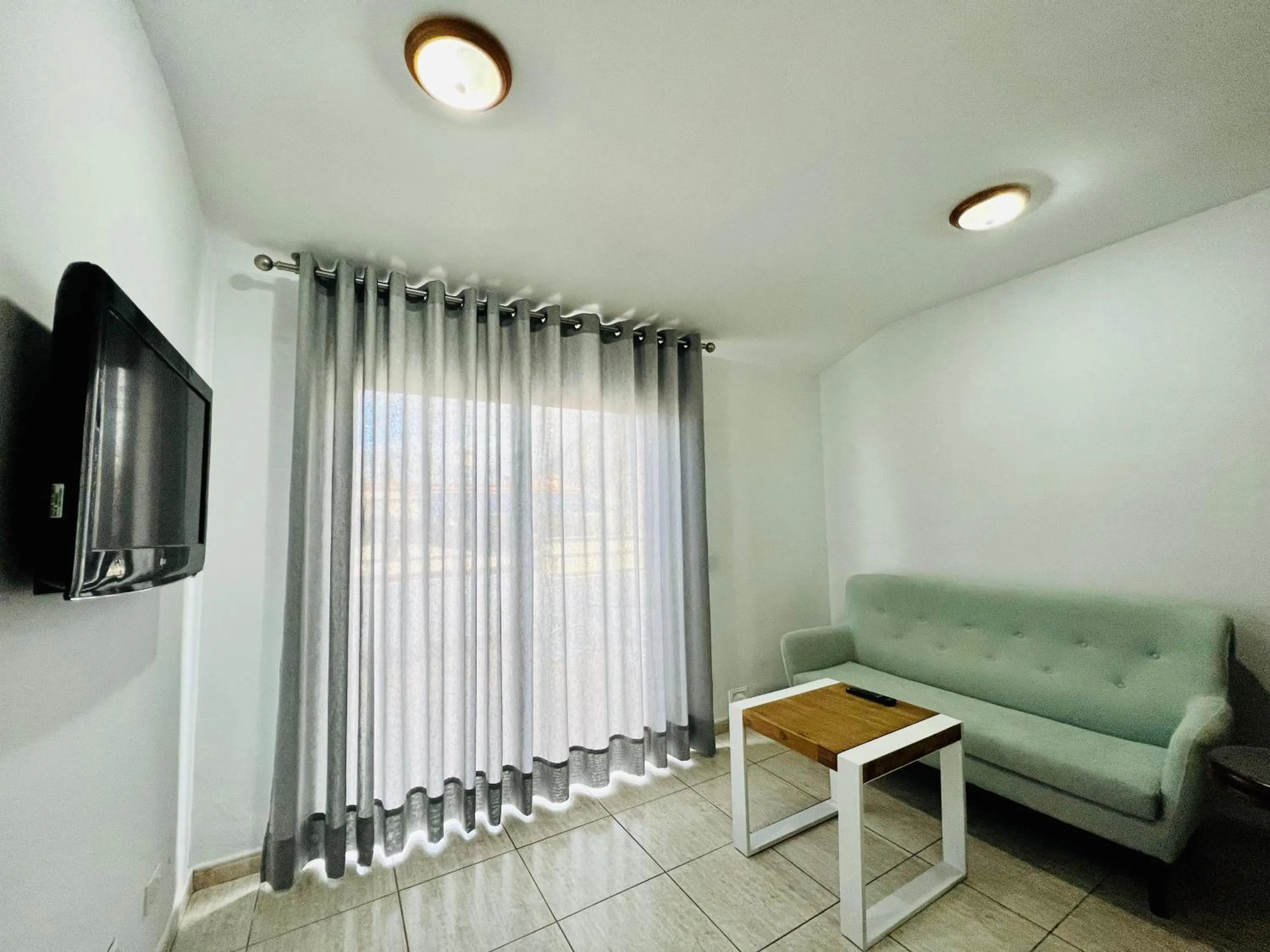 TV and multimedia in Apartamentos Frontera