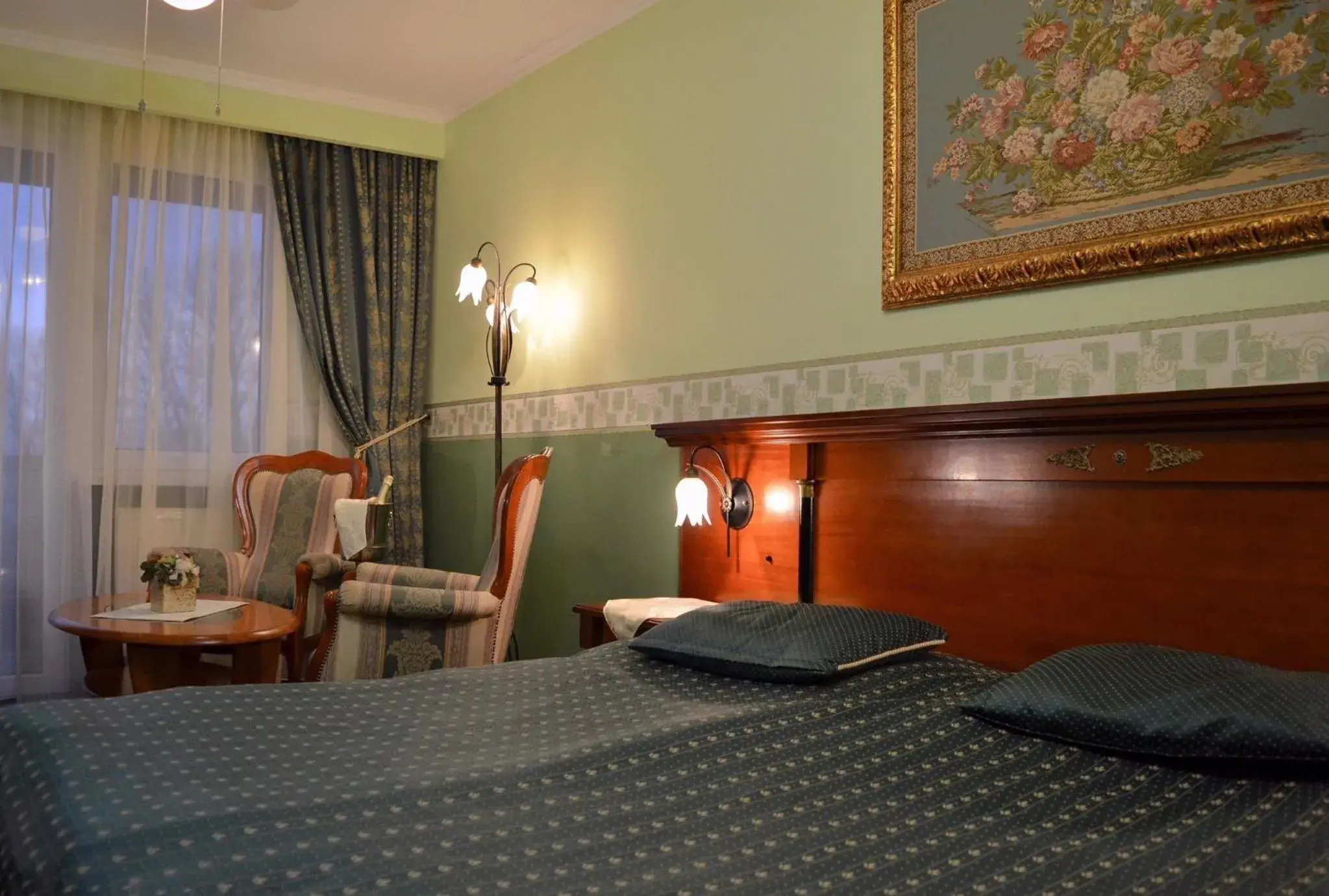 Business Double Room with Gym Access in GRAND HOTEL RESIDENCE business boutique hotel with free privat wellness Adult only Business Double Room with Gym Access in GRAND HOTEL RESIDENCE business boutique hotel with free privat wellness Adult only