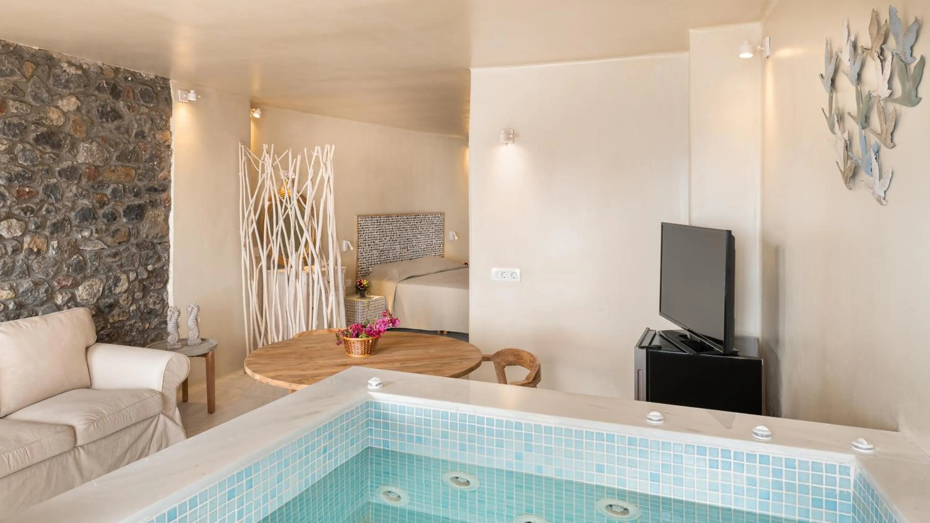 Bed in Armeni Luxury Villas