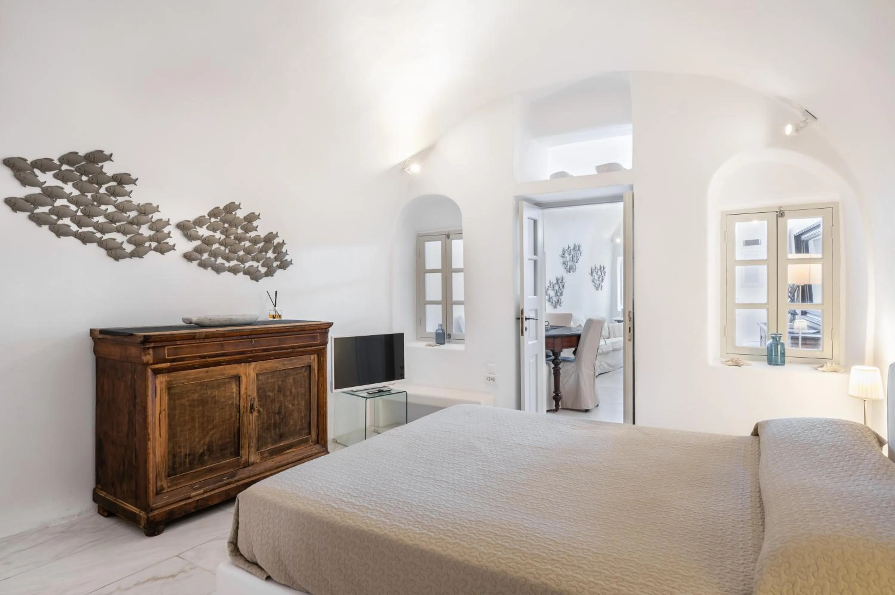 Bed in Armeni Luxury Villas