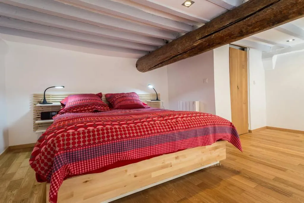 Bedroom, Bed in Le Noble in Scenic Villefranche Sur Mer