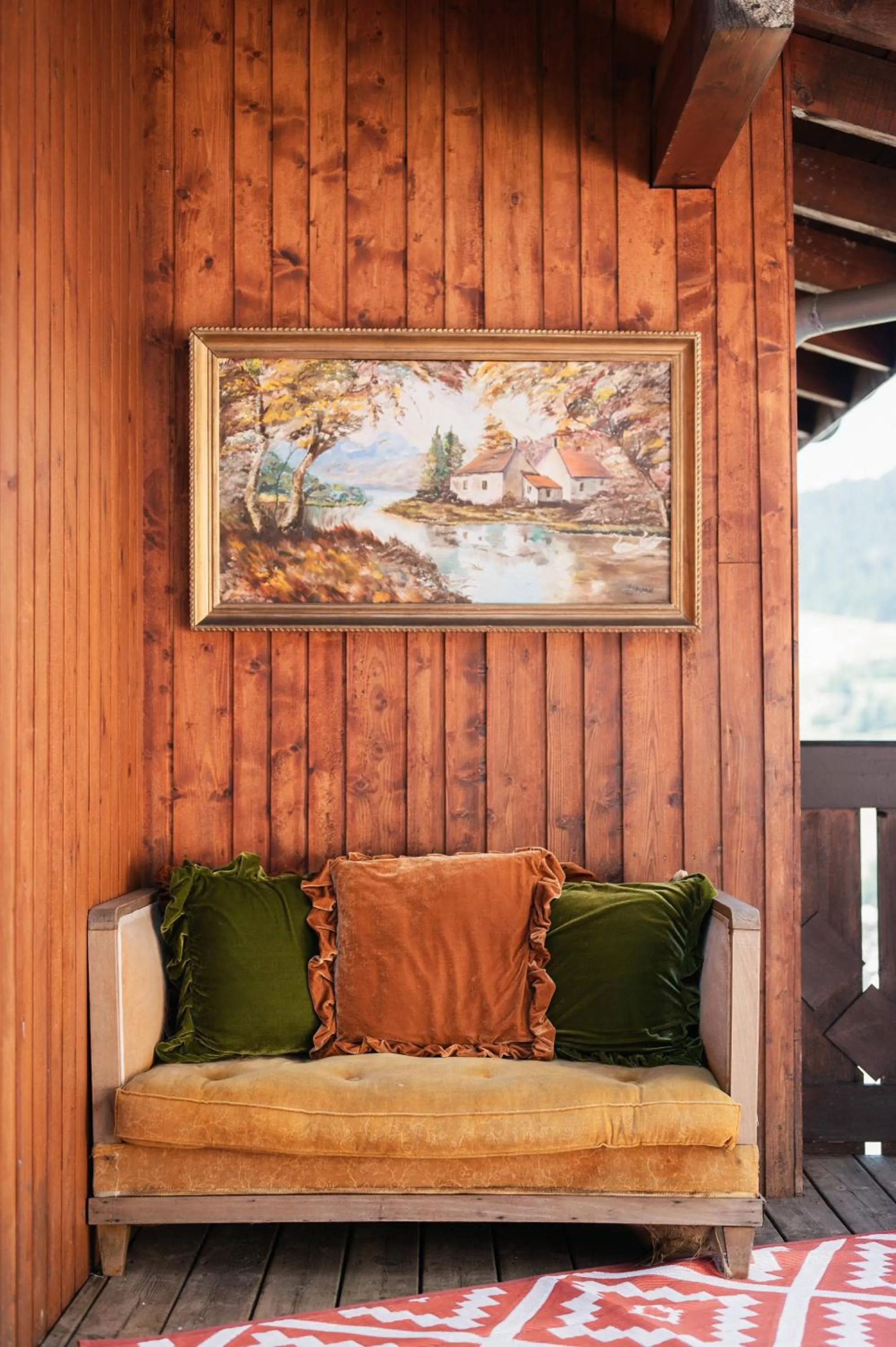 Decorative detail in Mamie Megève