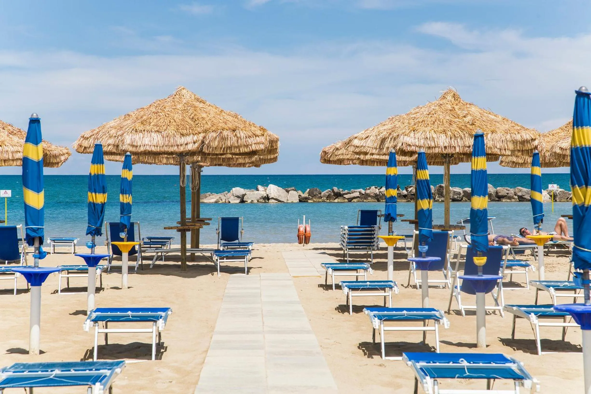 Seating area in Hotel Mara