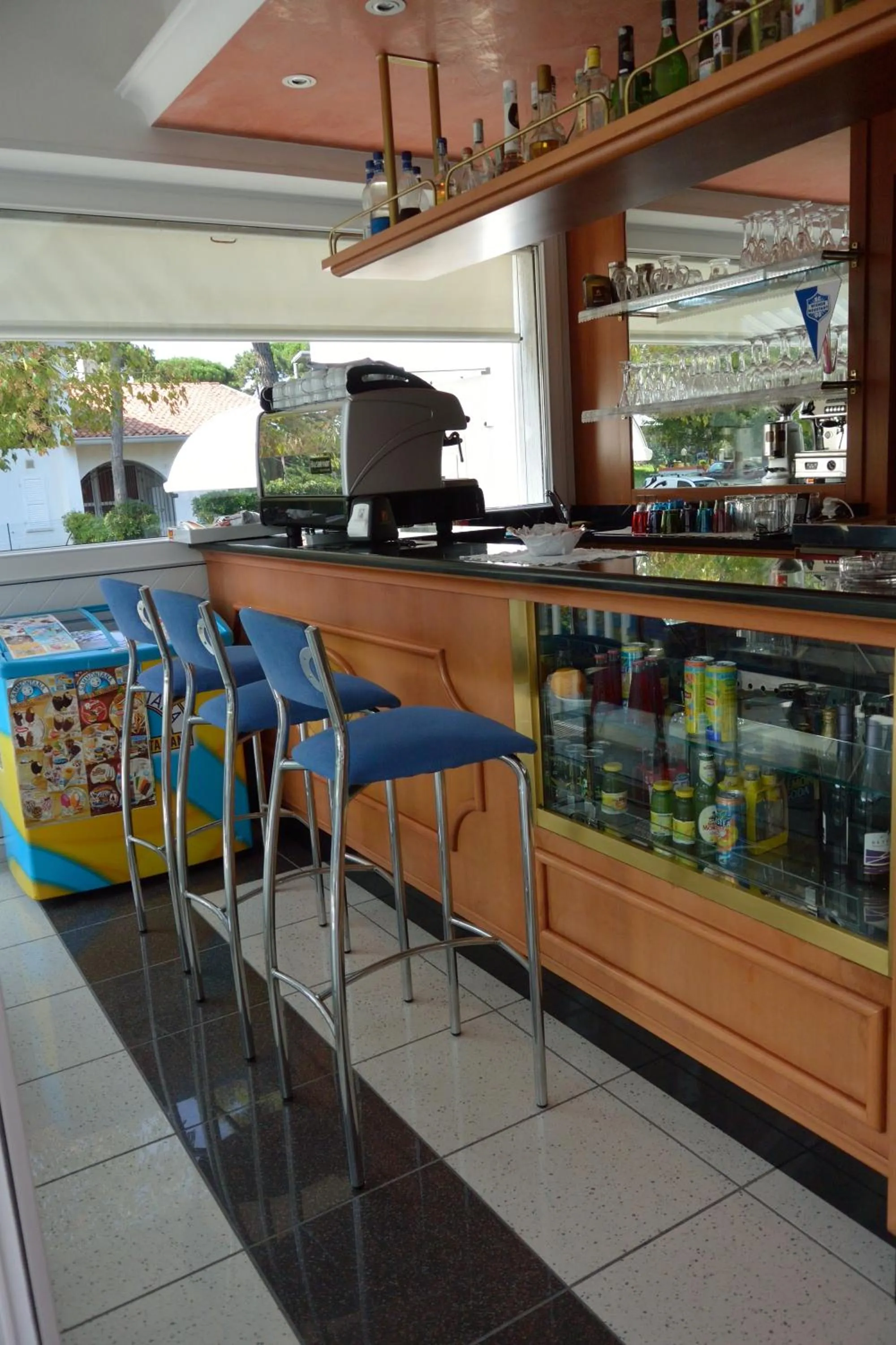 Lounge or bar in Hotel Paris