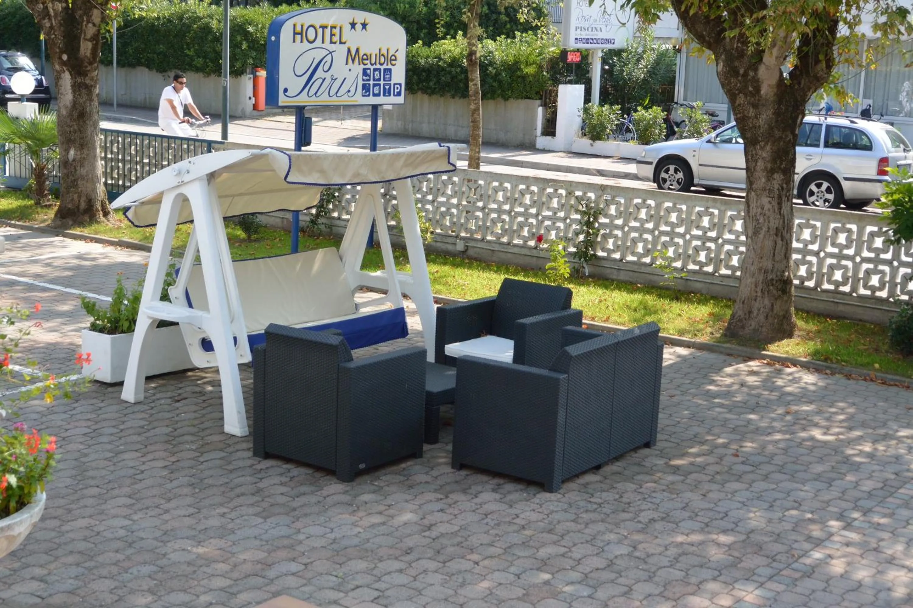 Patio in Hotel Paris