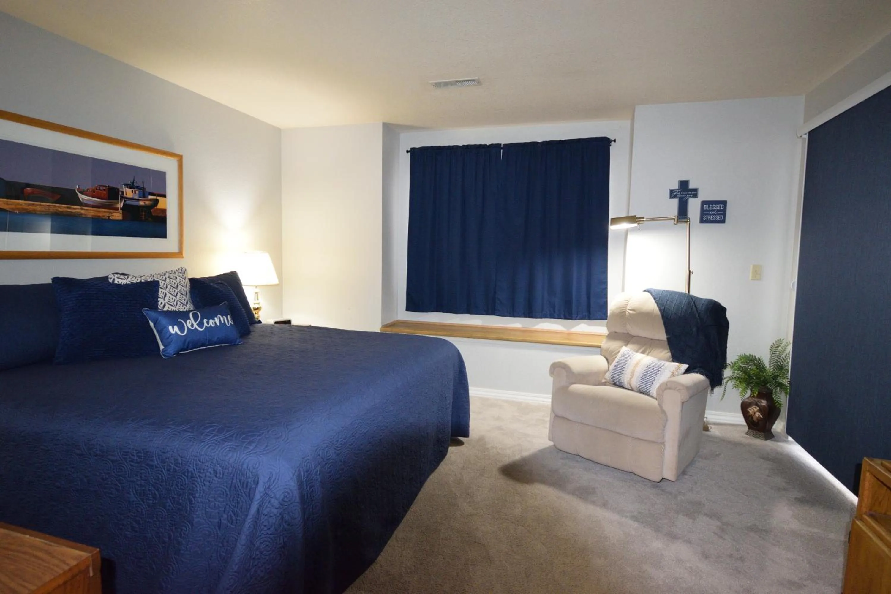 Bed in Grant's Condo in The Greens