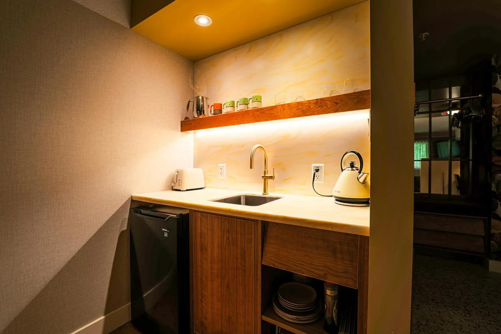 Kitchen or kitchenette in Hotel Zed Tofino