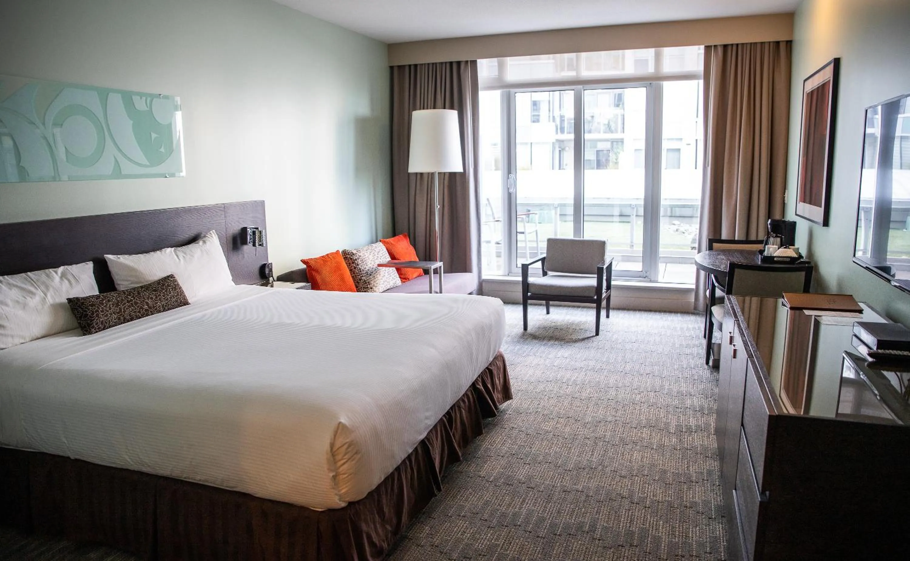 Bed in The Sidney Pier Hotel & Spa