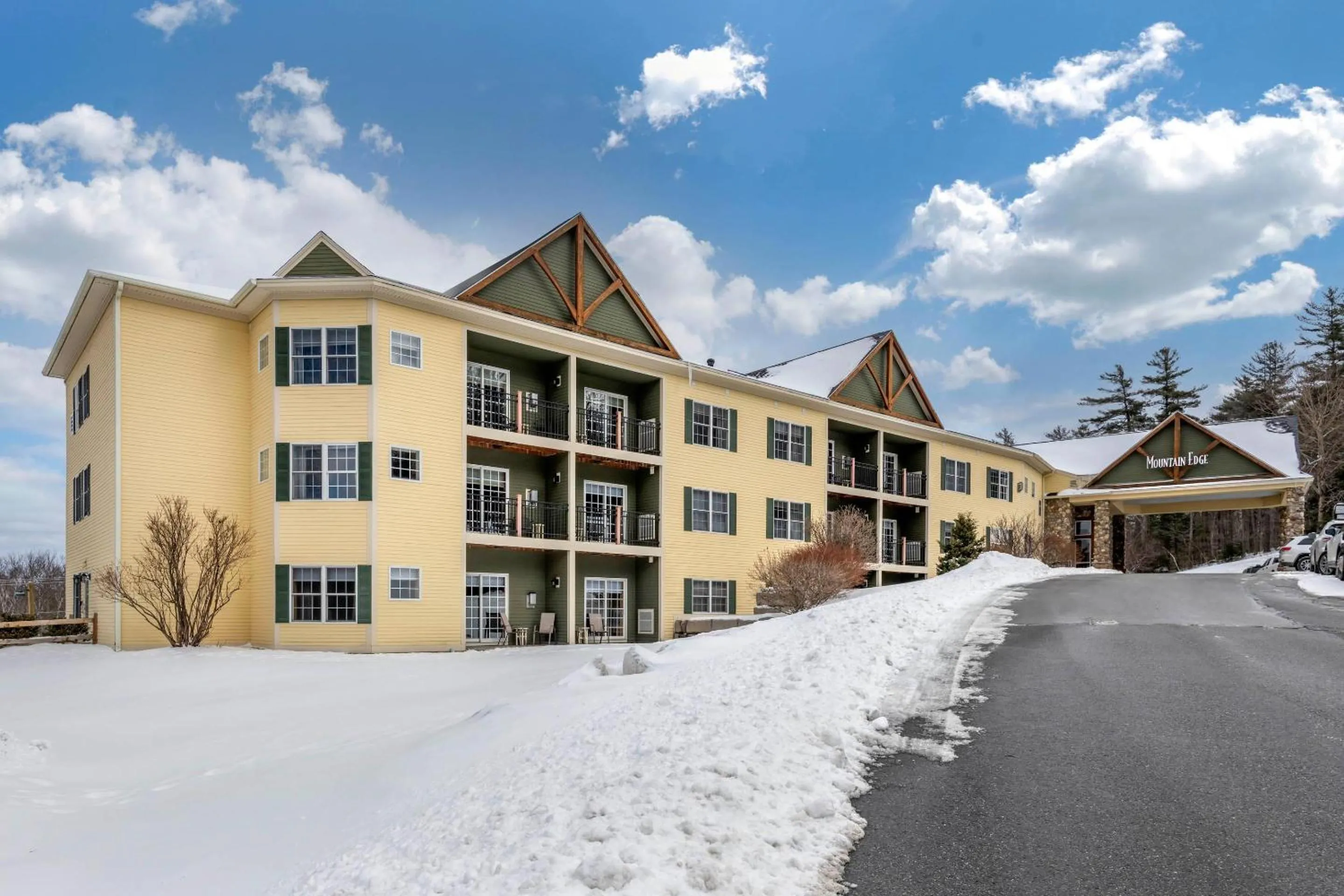 Property building in Mountain Edge Suites at Sunapee, an Ascend Collection Hotel