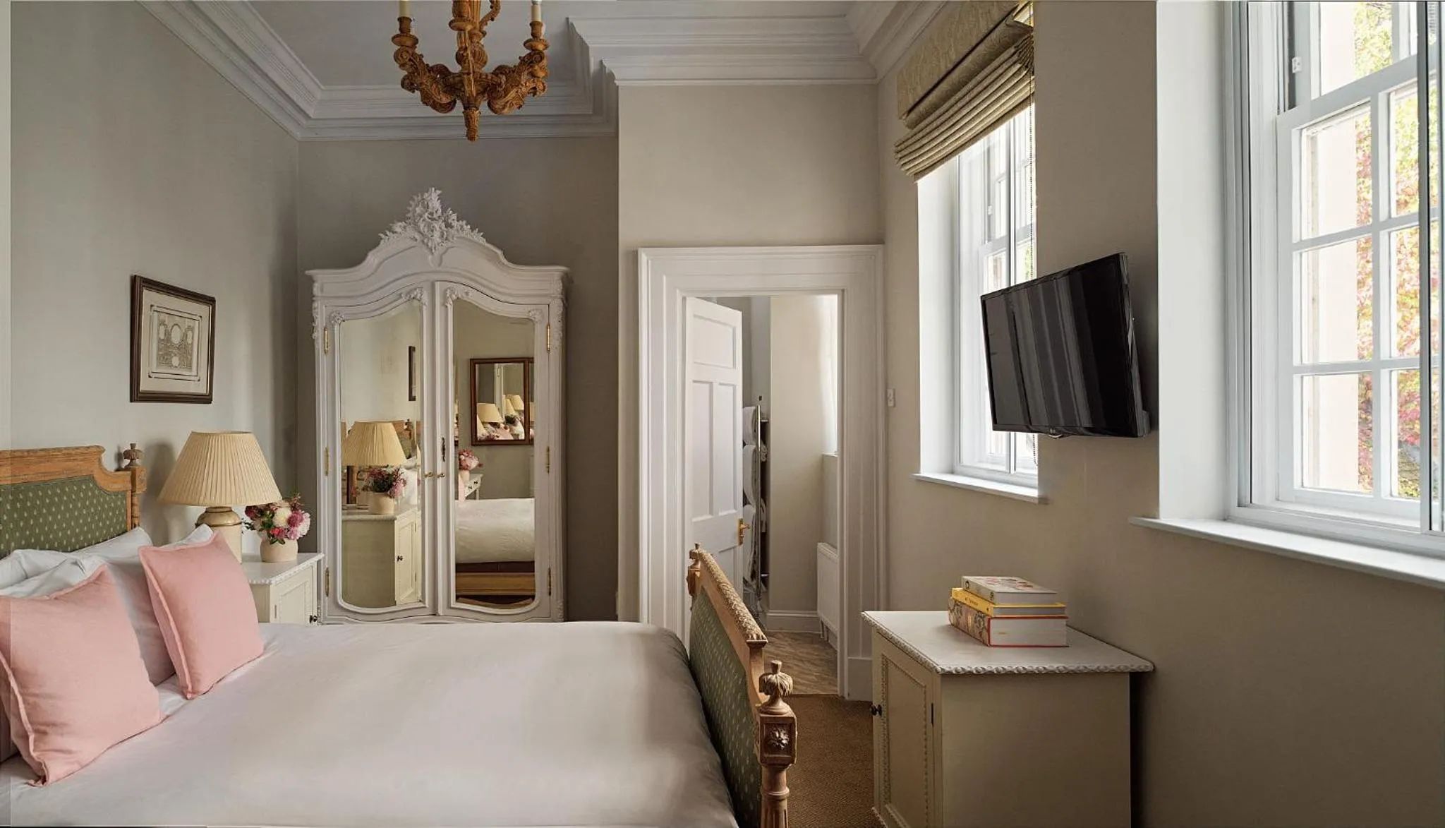 Bedroom, Bed in Fawsley Hall Hotel