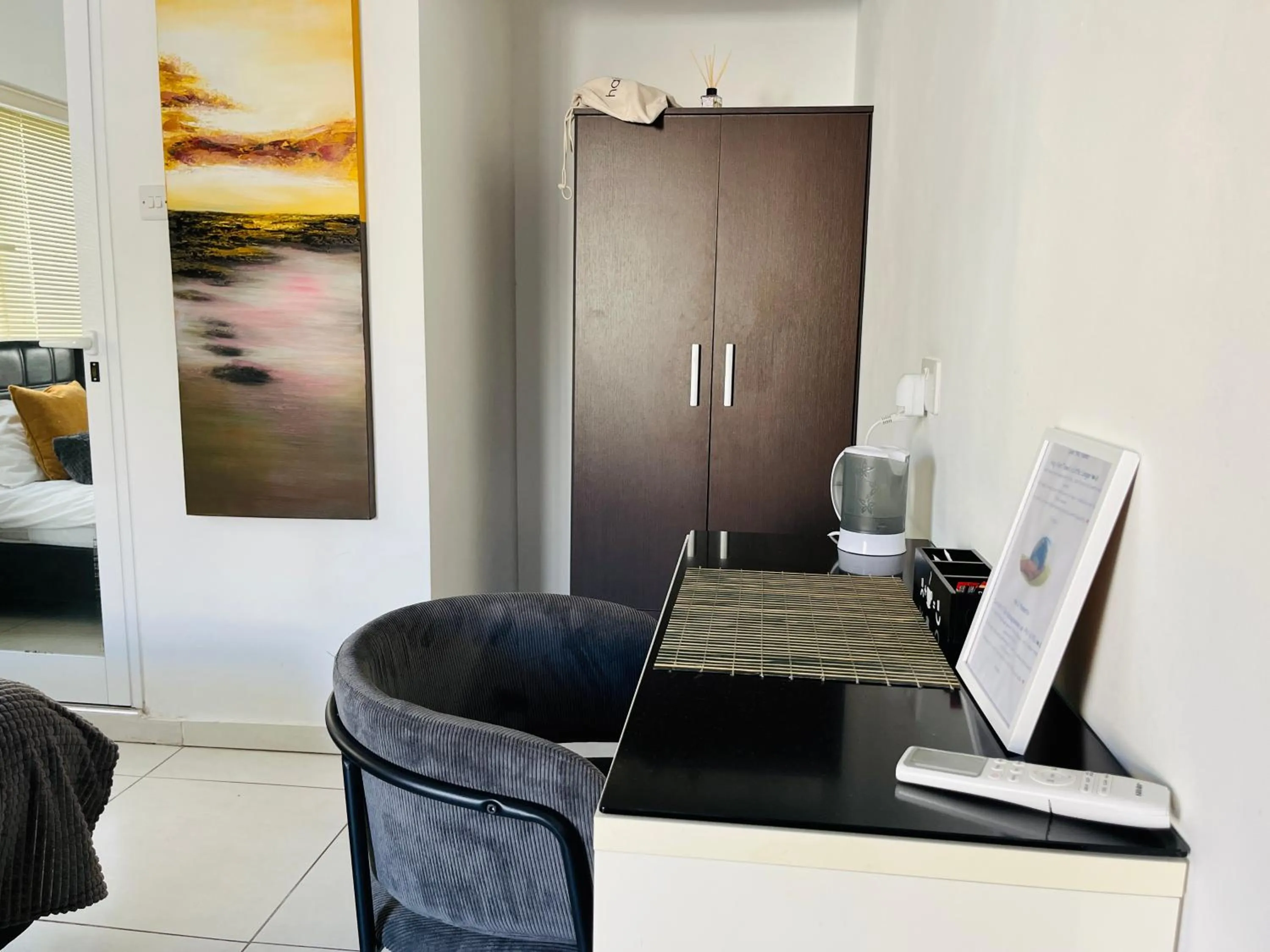 Coffee/tea facilities in 8villa