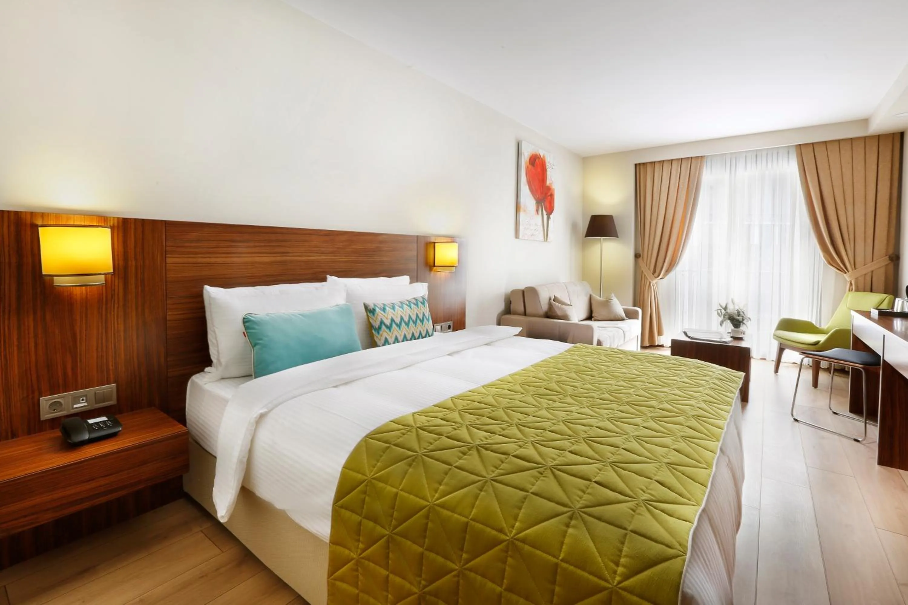 Bedroom, Bed in The White Orient Hotel