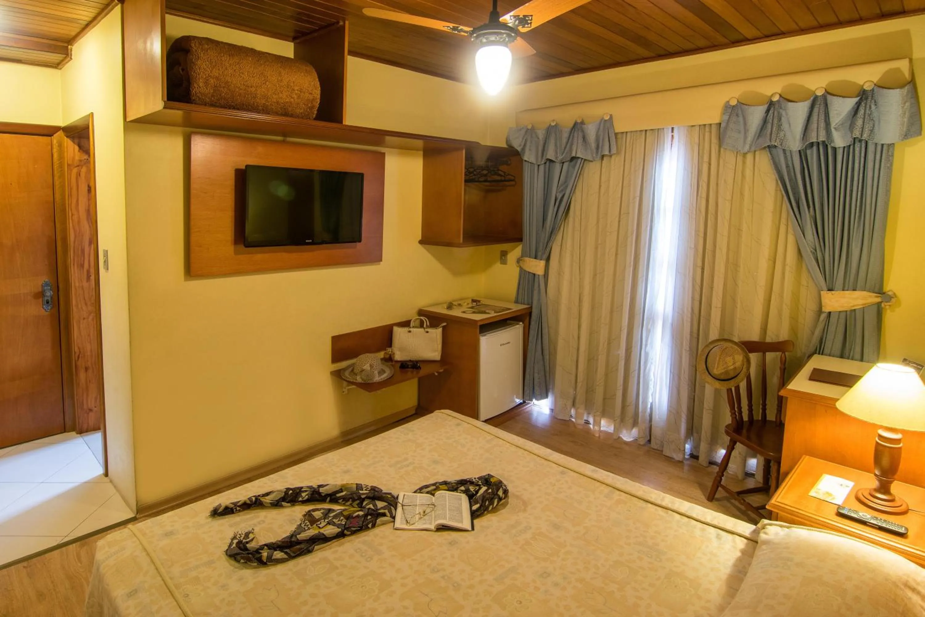 Photo of the whole room, Bed in Hotel Sky Gramado