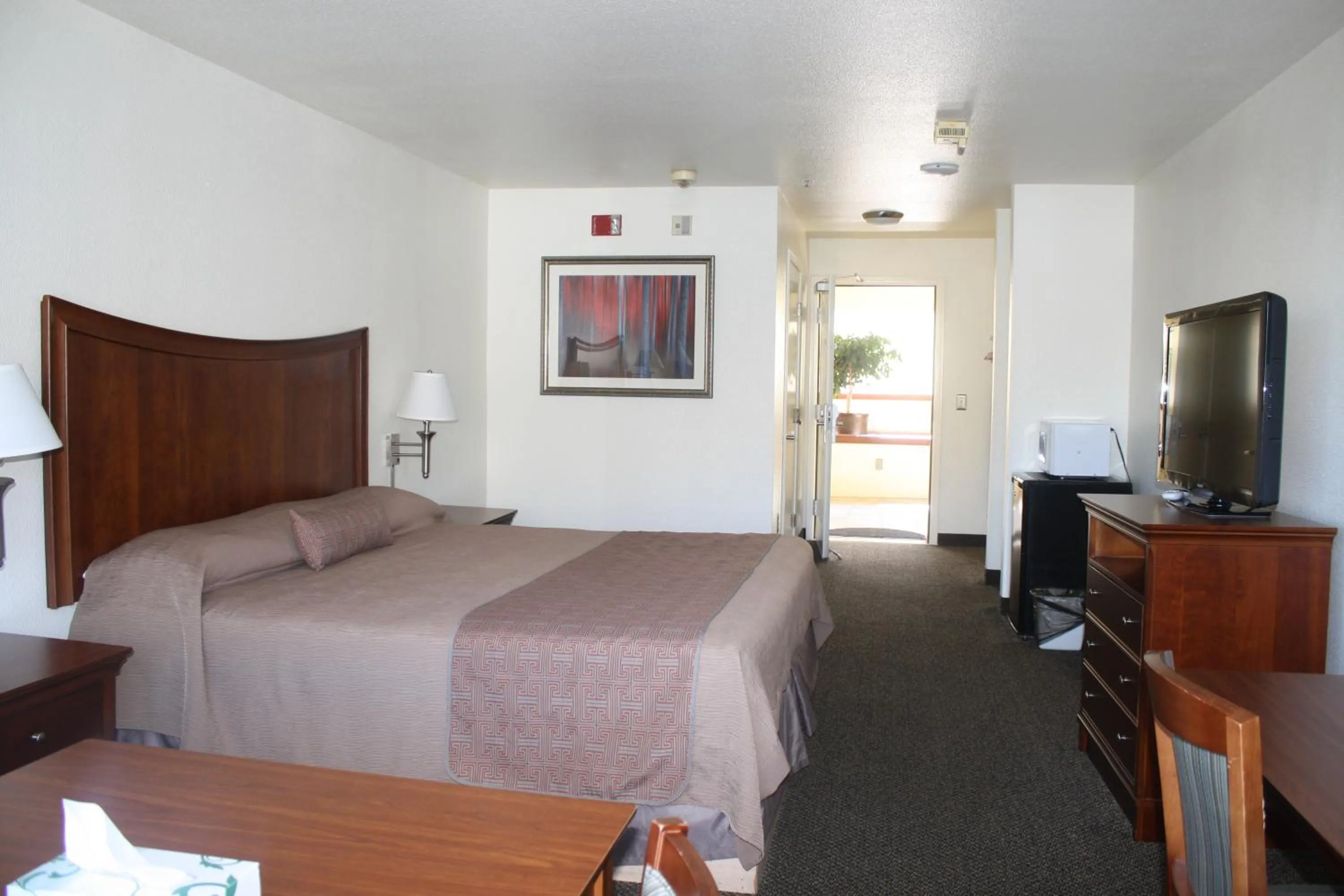 Photo of the whole room, Bed in Airport Inn