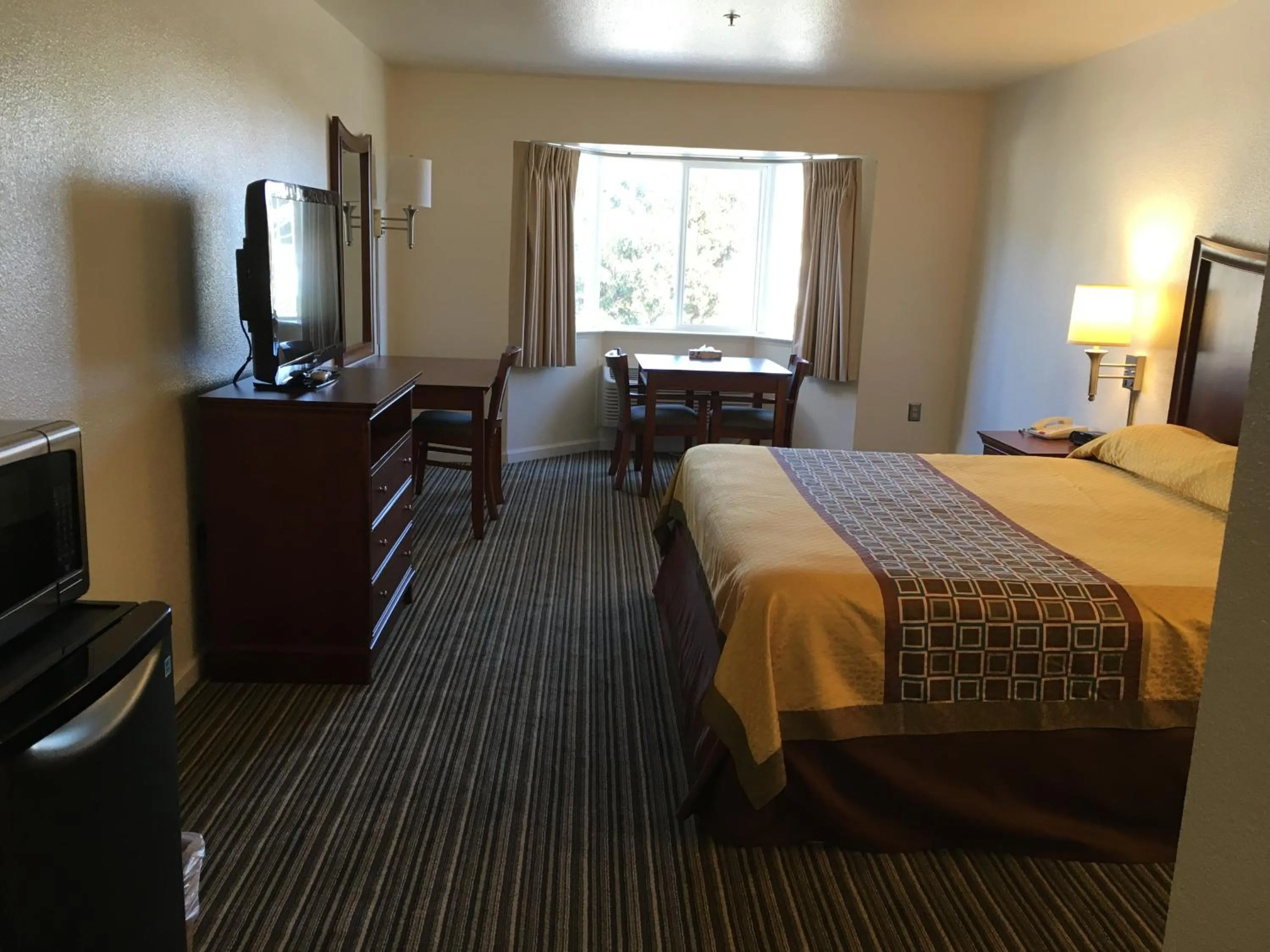 Decorative detail, Bed in Airport Inn