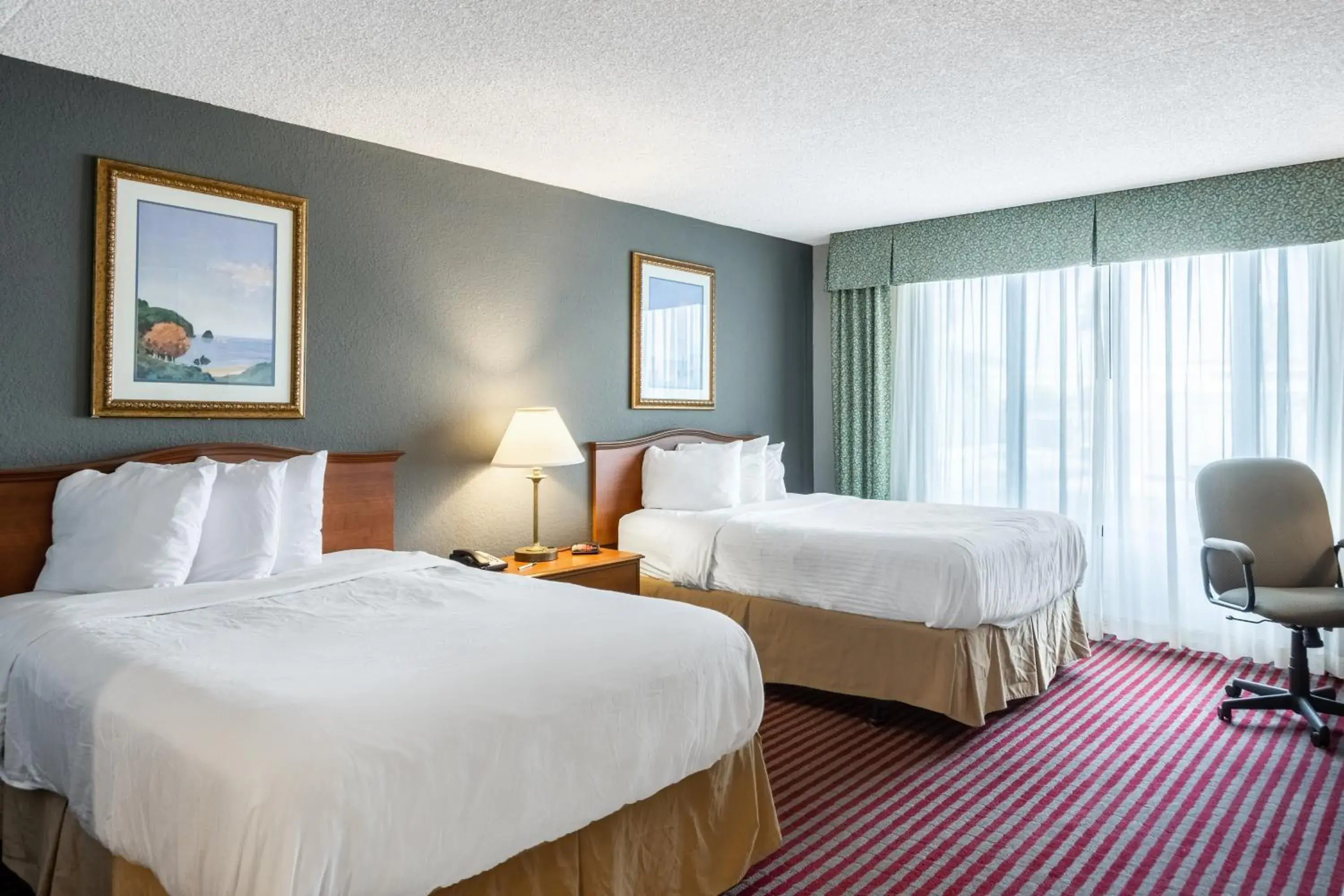 Double Room - Accessible/Non-Smoking in Lakeland Hotel Double Room - Accessible/Non-Smoking in Lakeland Hotel