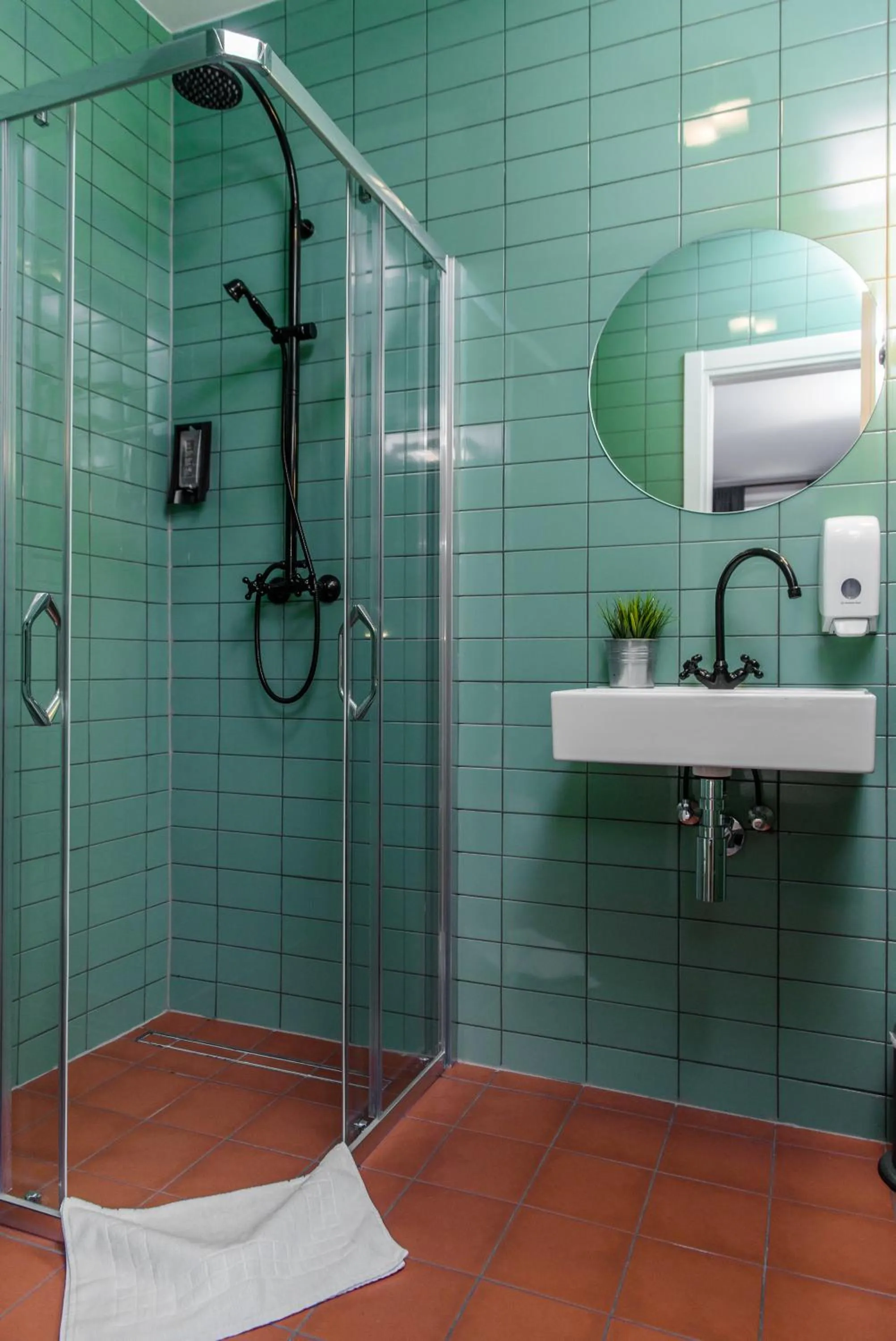 Bathroom in Stay Swanky Bed & Breakfast