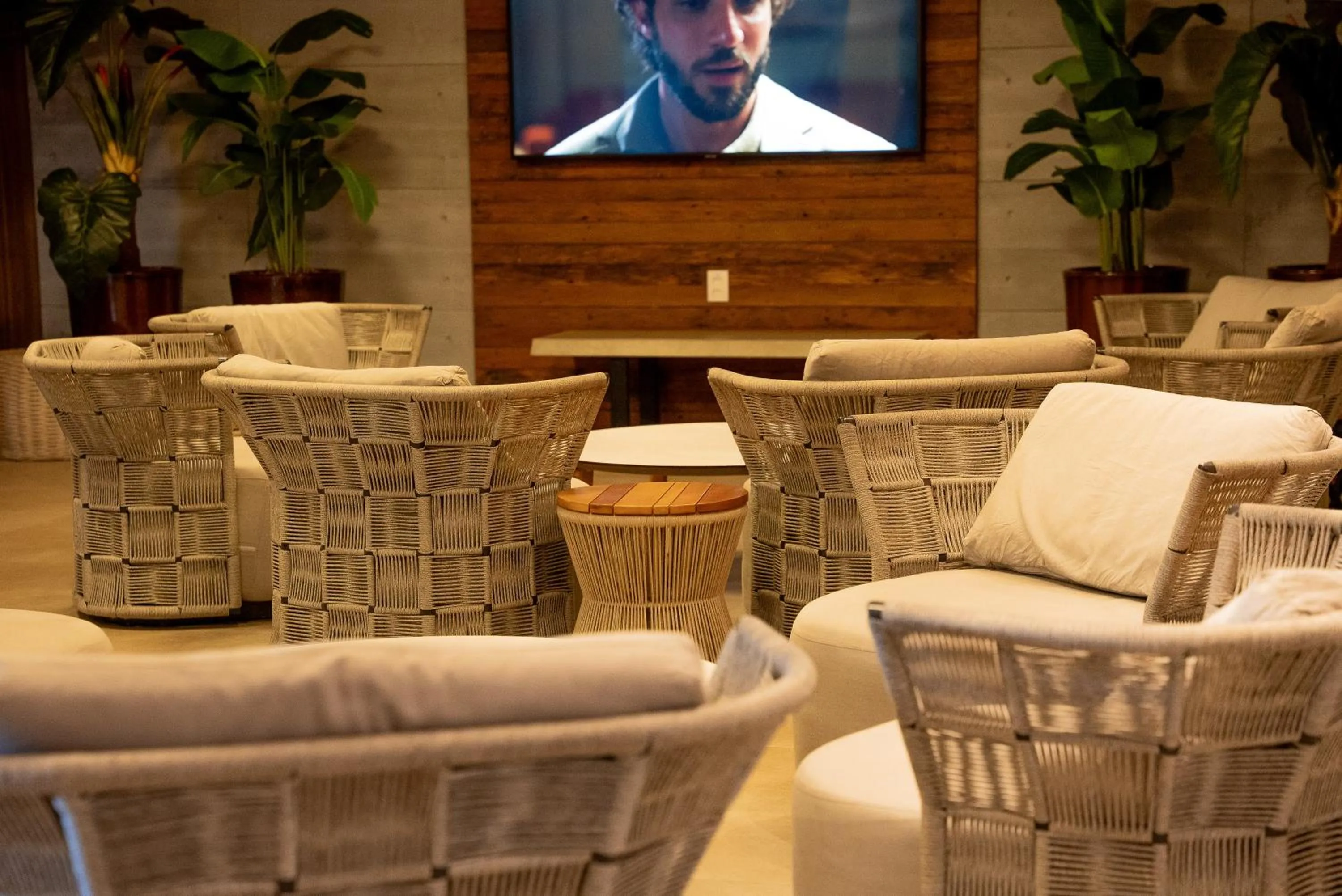 TV and multimedia in Hotel Pontal de Ubu