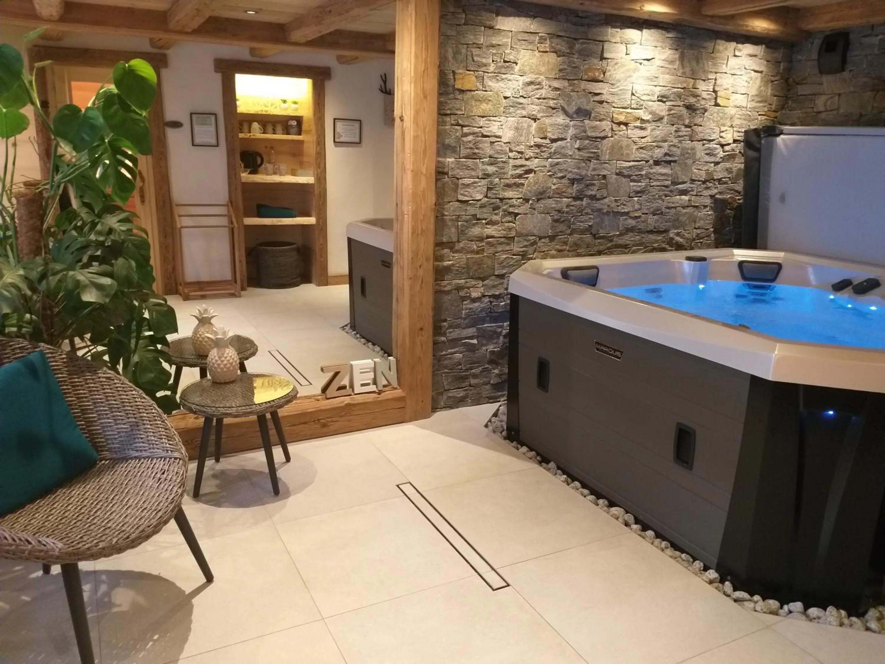 Spa and wellness centre/facilities in La grange d'Aldaré Chambres d'hôtes