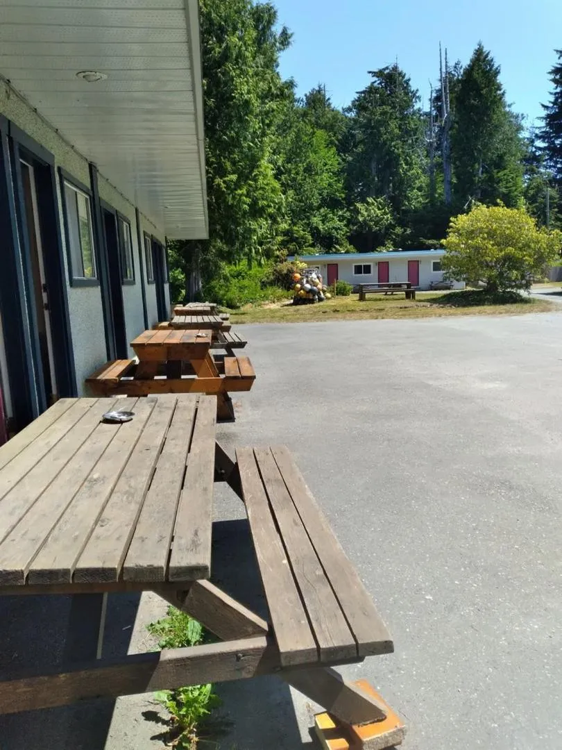 Property building in Dolphin Motel