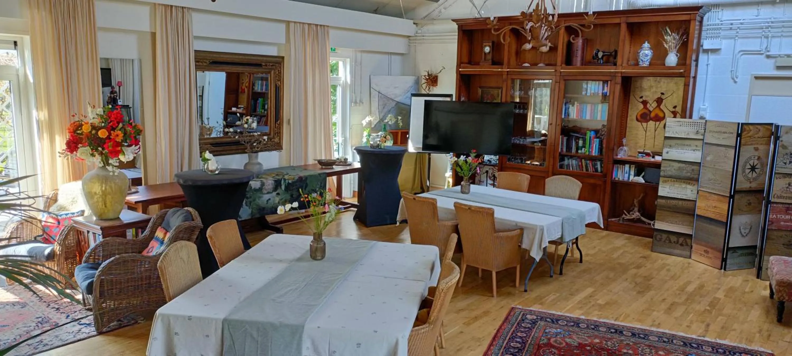 Communal lounge/ TV room in Marenhoeve