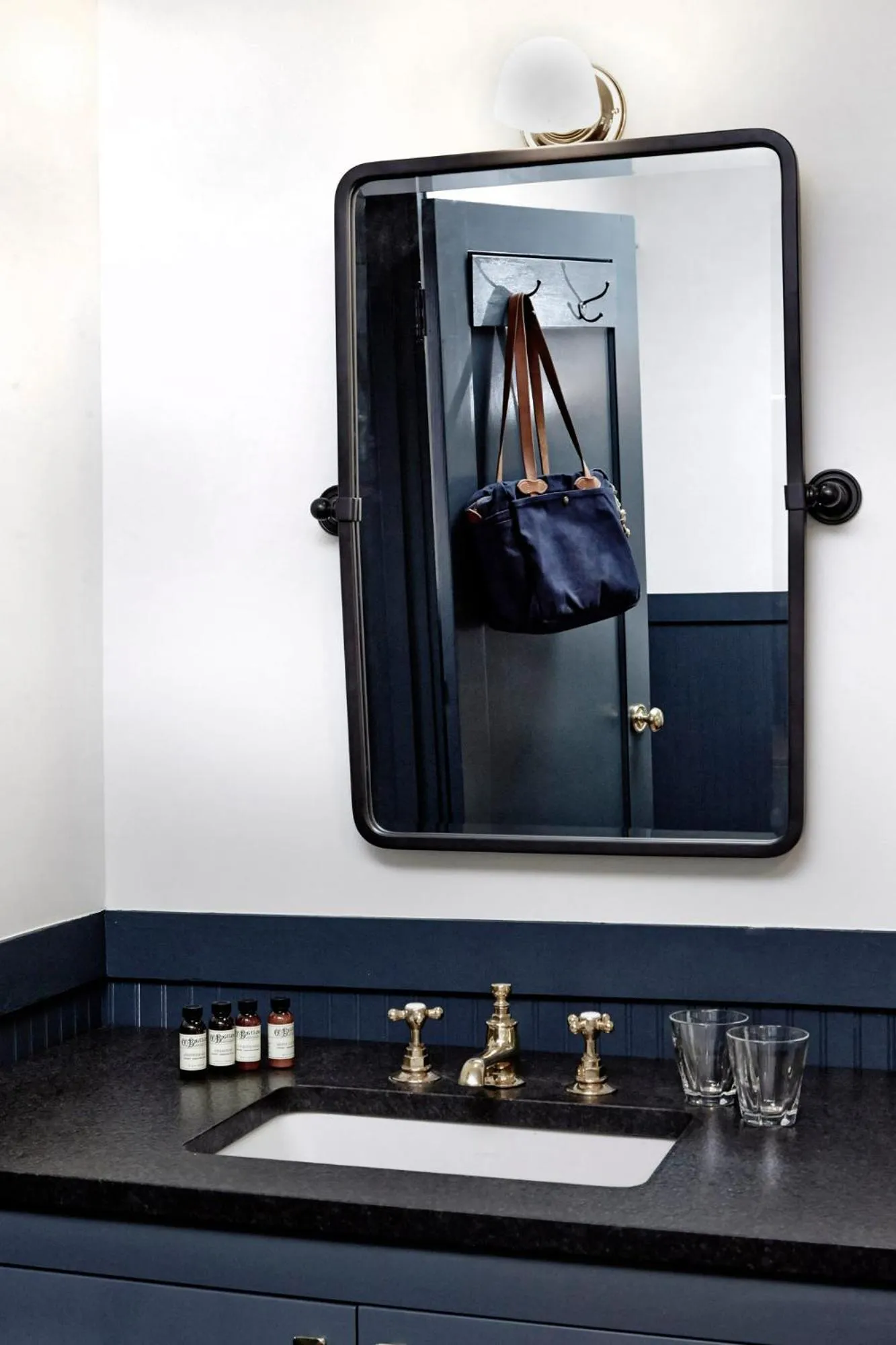 Bathroom in Anvil Hotel