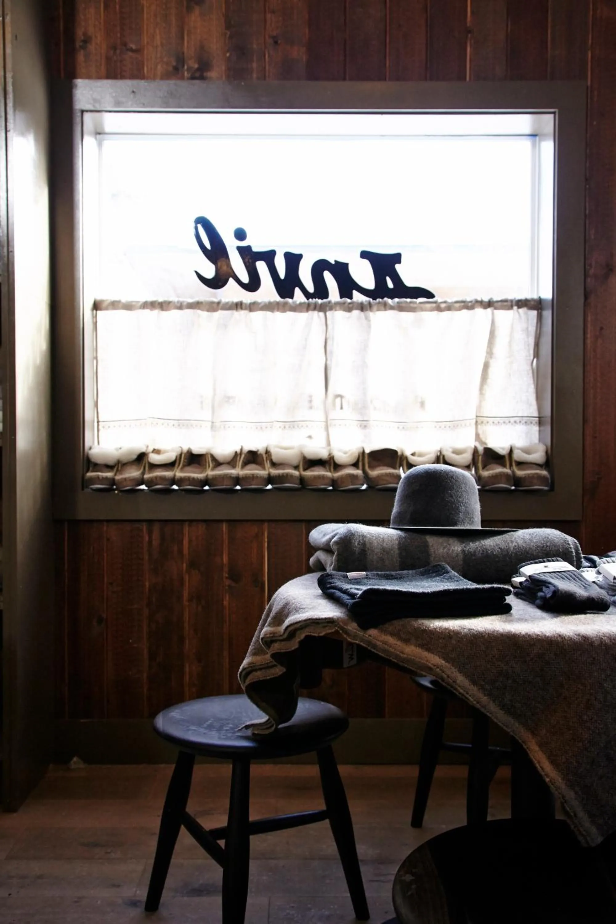 Area and facilities in Anvil Hotel