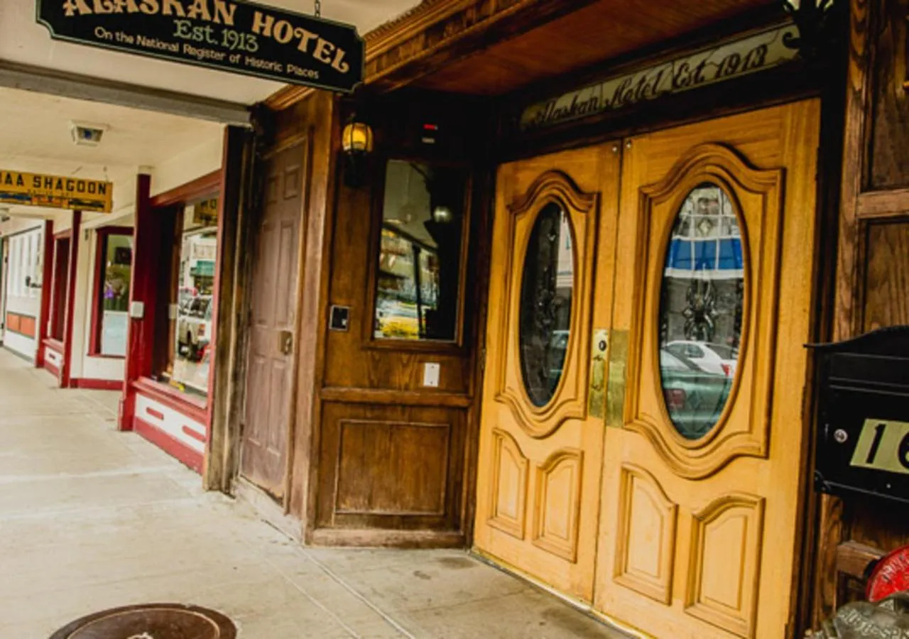 Lobby or reception in Alaskan Hotel and Bar