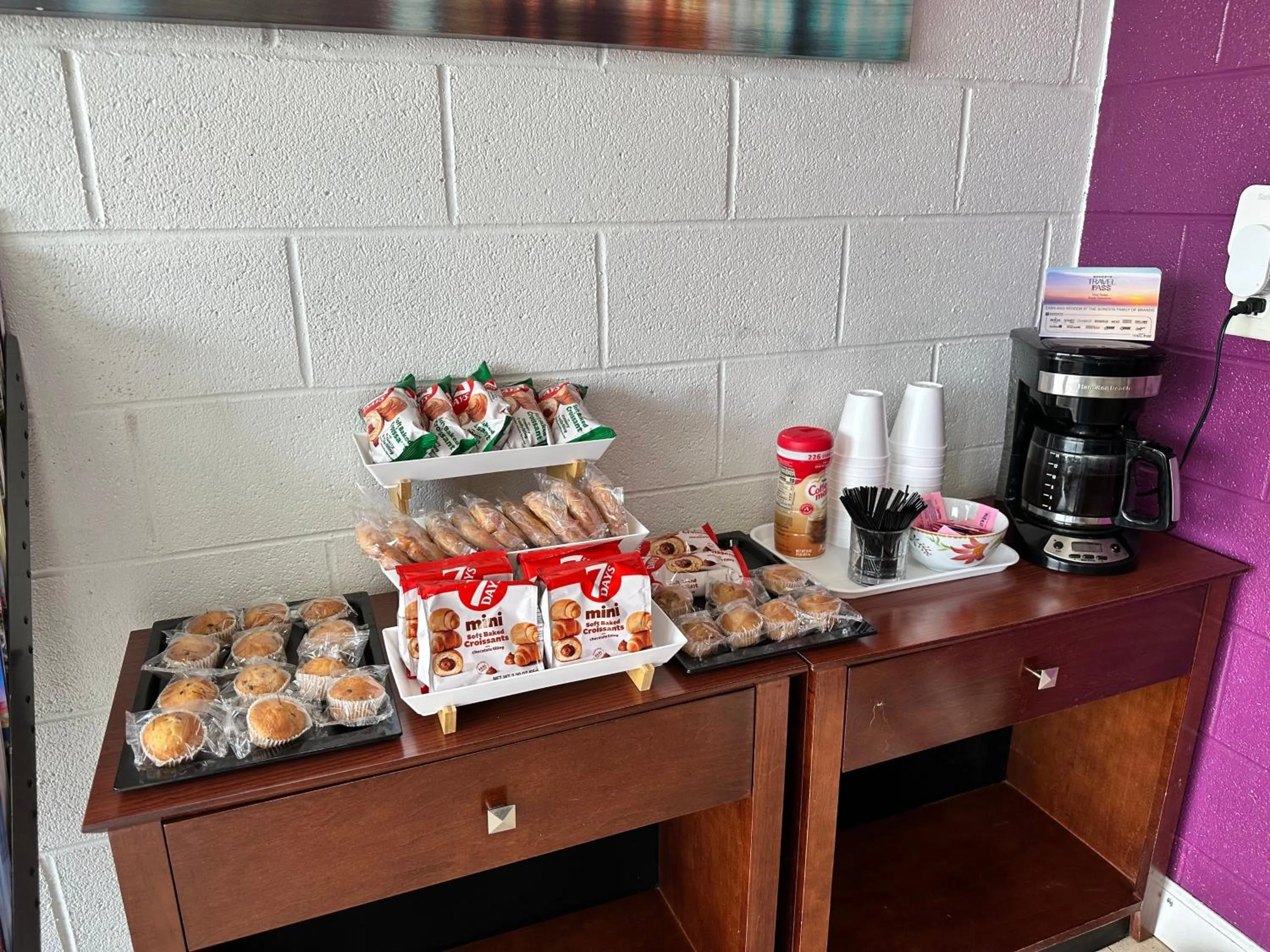 Coffee/tea facilities in Americas Best Value Inn Wytheville