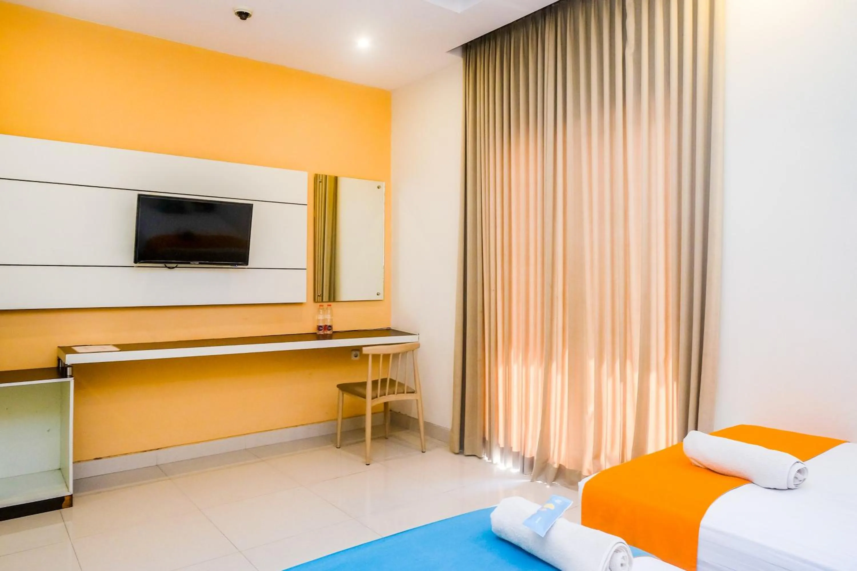 Bedroom, Bed in Sans Hotel Nagari Malioboro