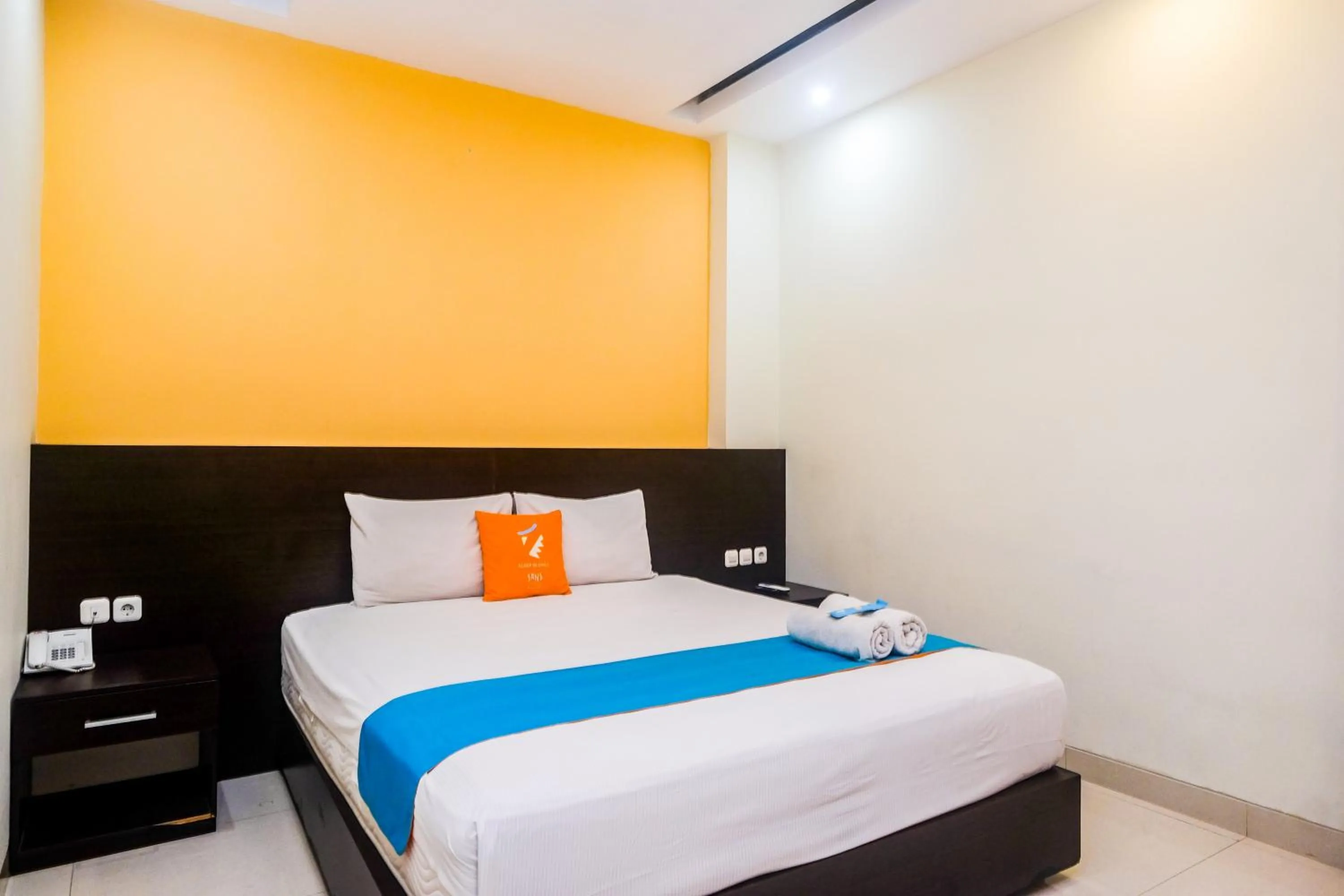 Bedroom, Bed in Sans Hotel Nagari Malioboro