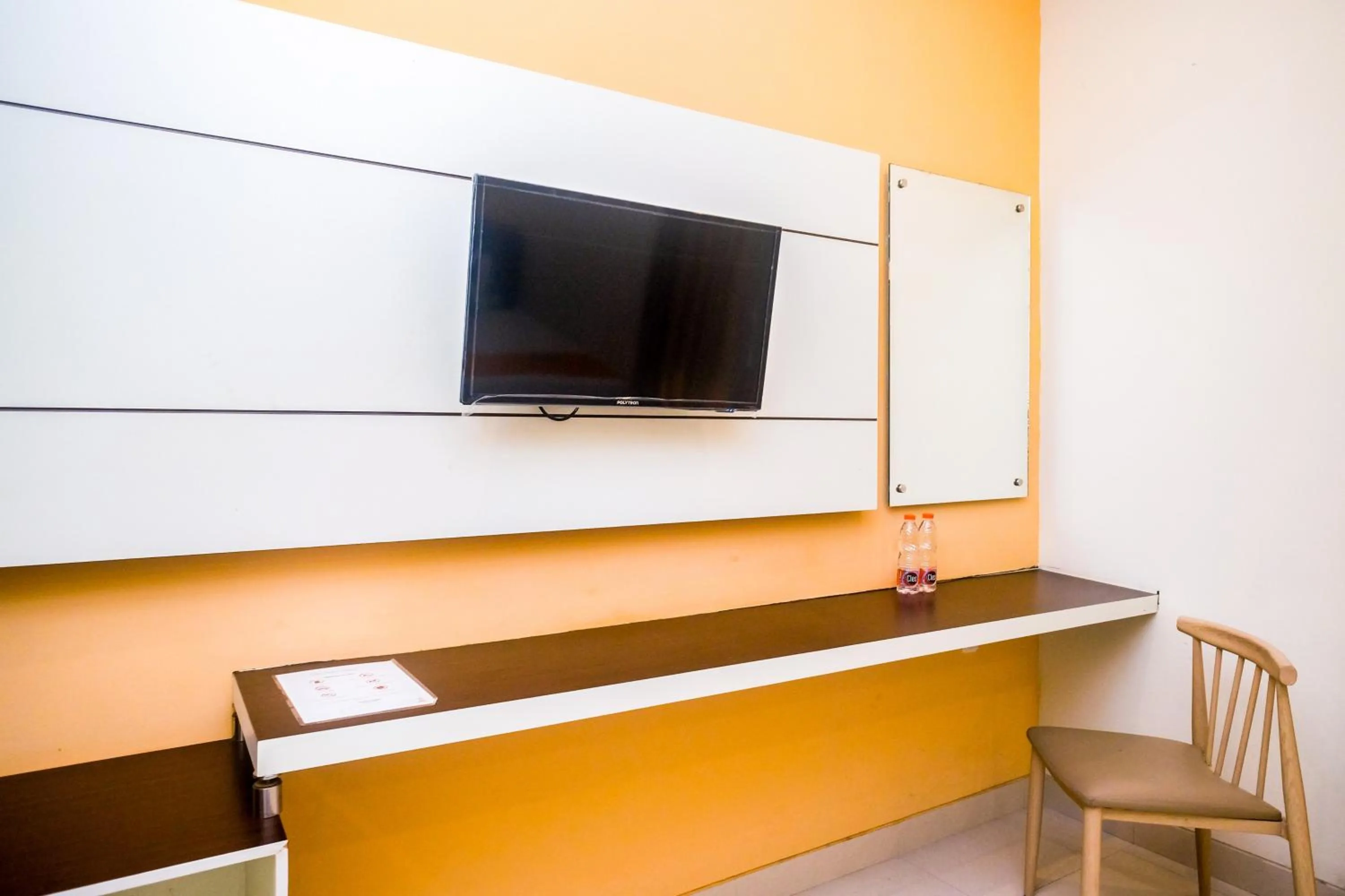 TV and multimedia in Sans Hotel Nagari Malioboro