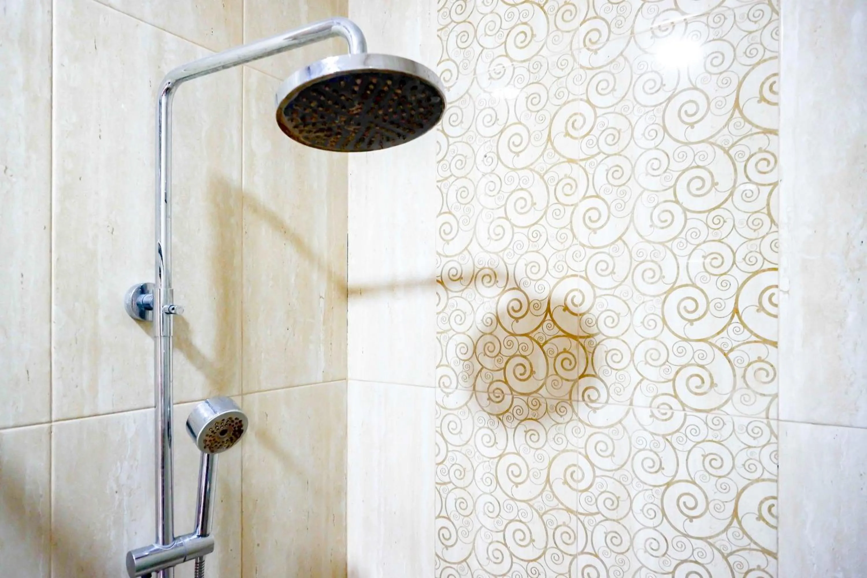 Bathroom in Sans Hotel Nagari Malioboro