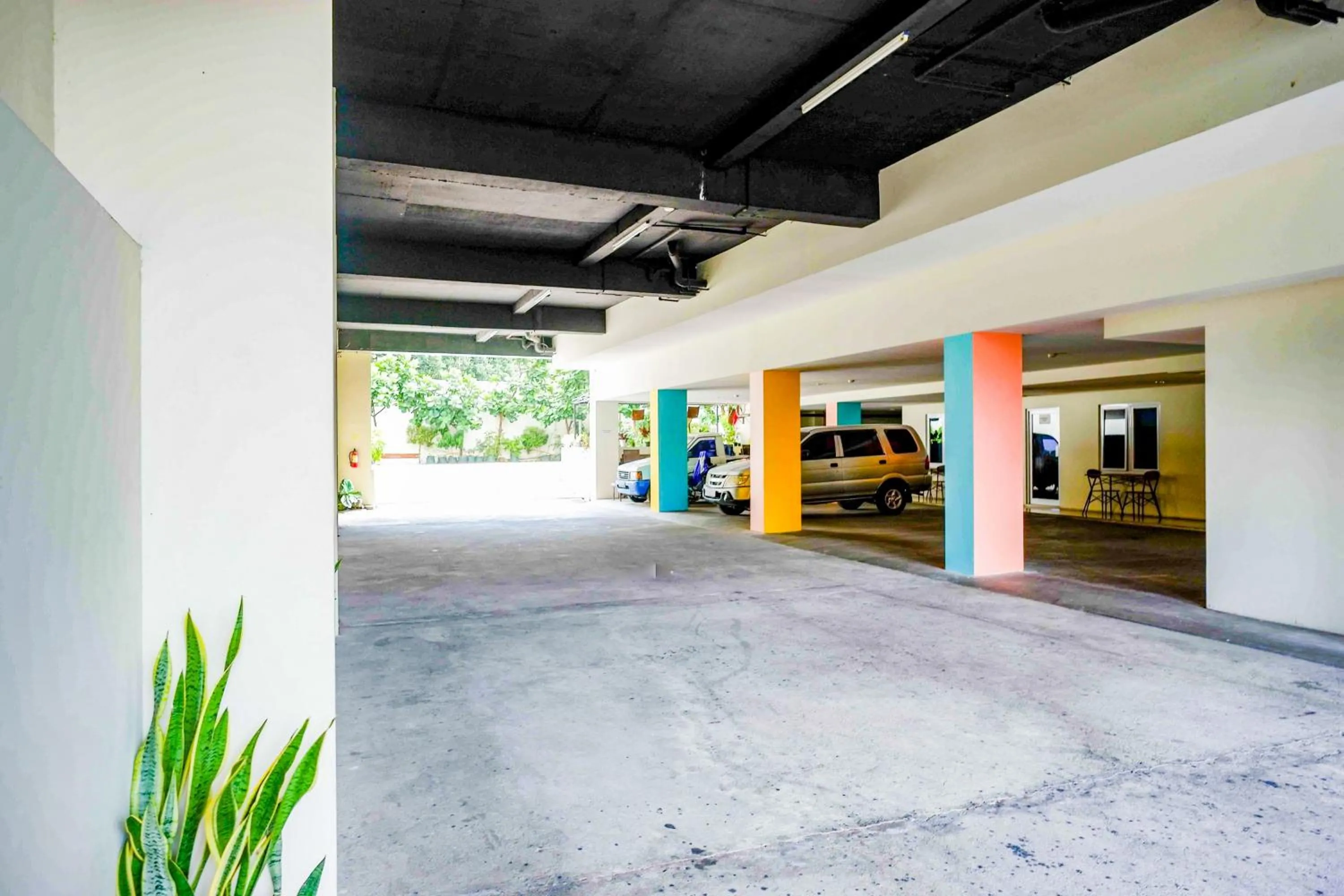 Parking in Sans Hotel Nagari Malioboro