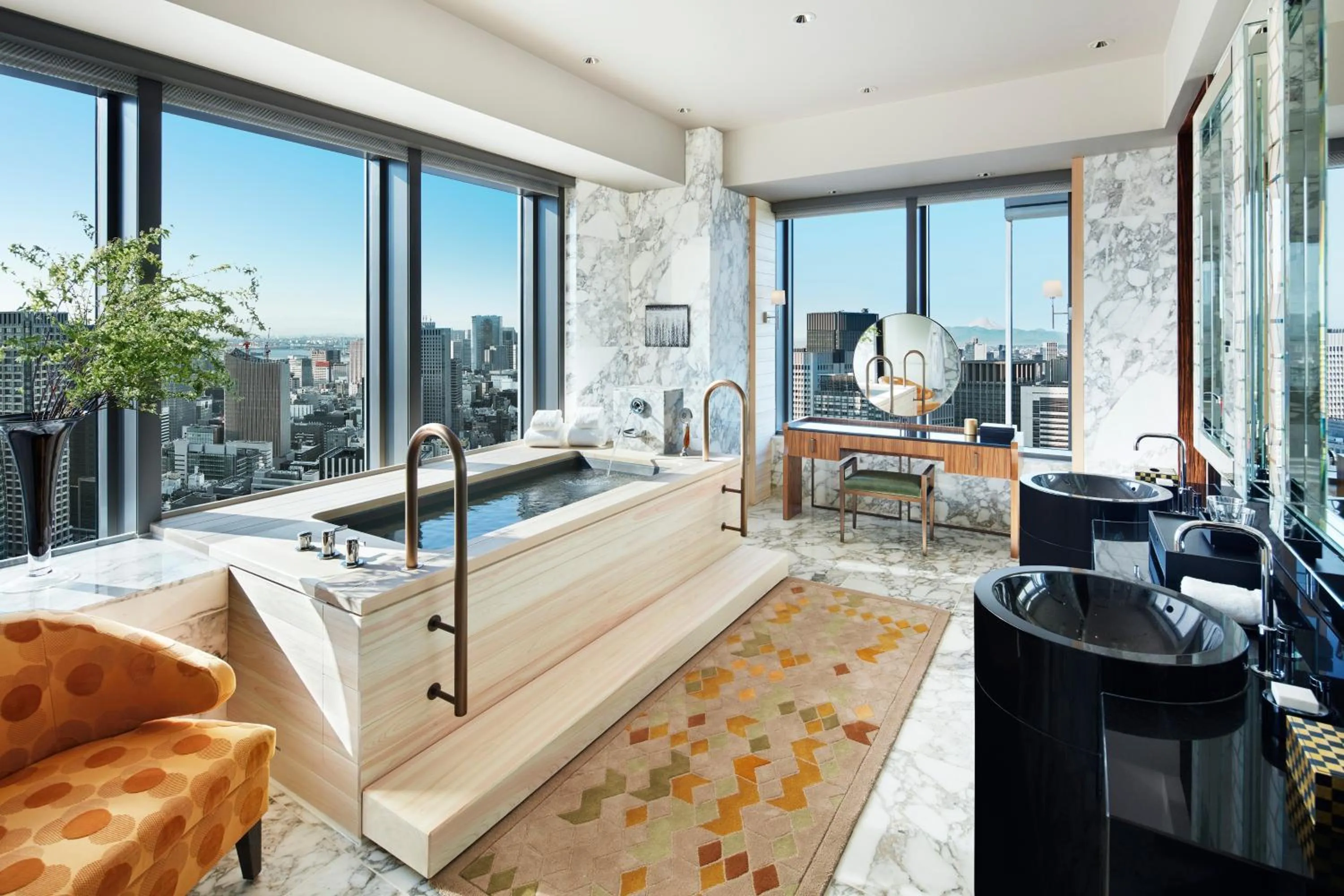 Bathroom in Mandarin Oriental, Tokyo