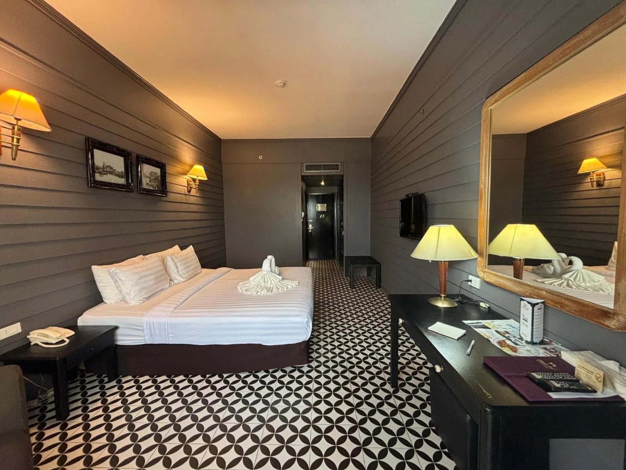 Bed in Napalai Hotel