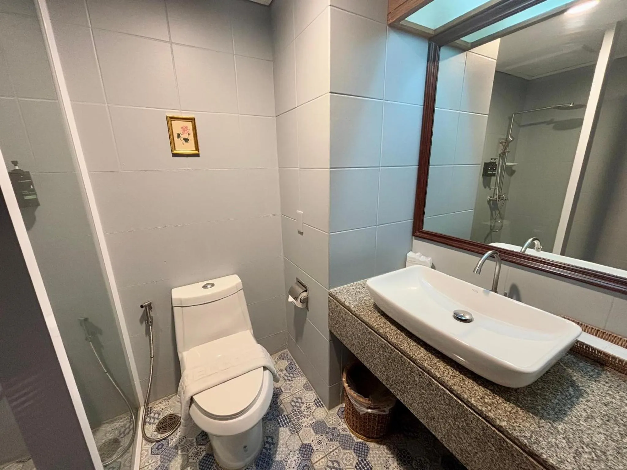 Toilet in Napalai Hotel