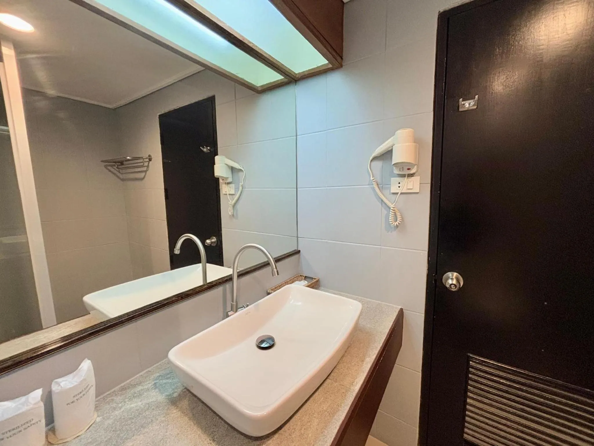 Bathroom in Napalai Hotel