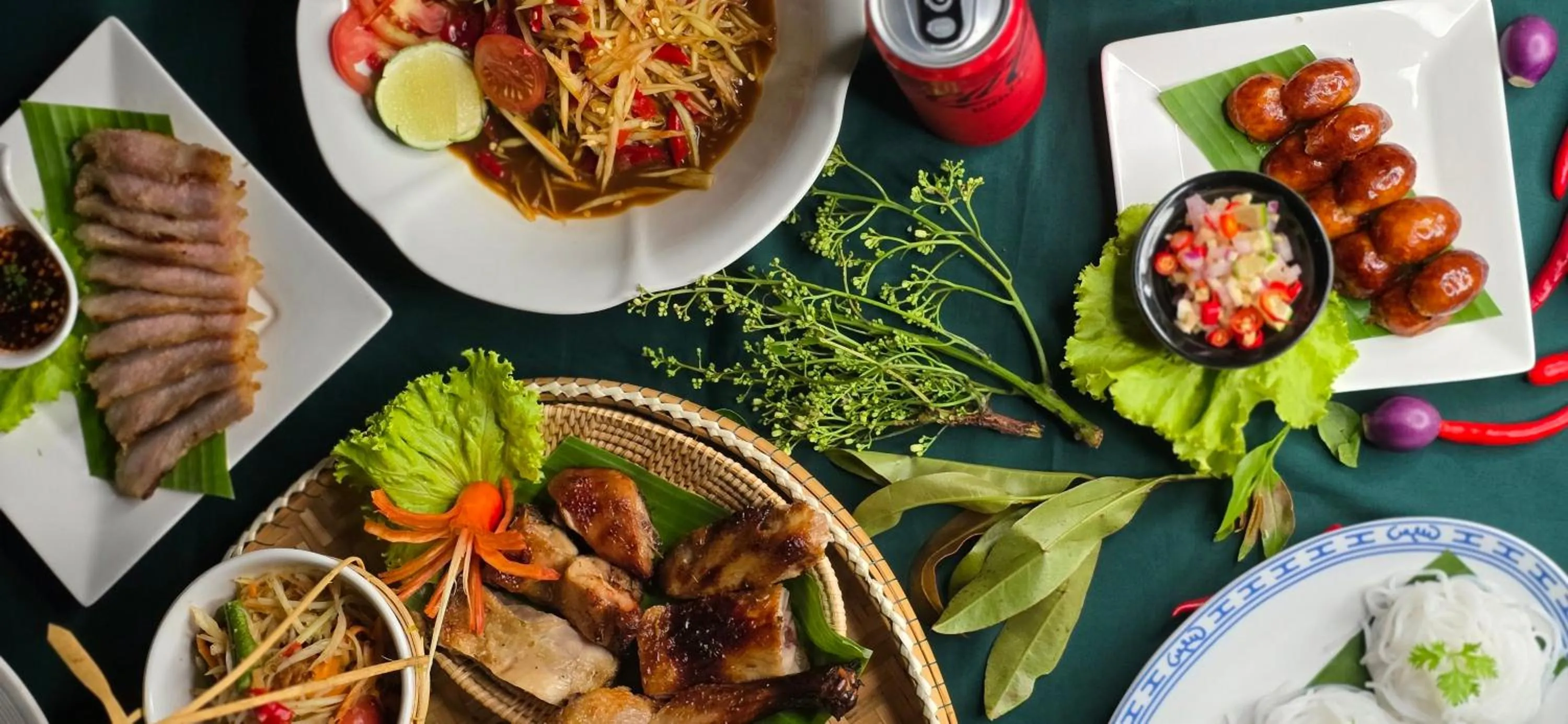 Restaurant/places to eat in Napalai Hotel