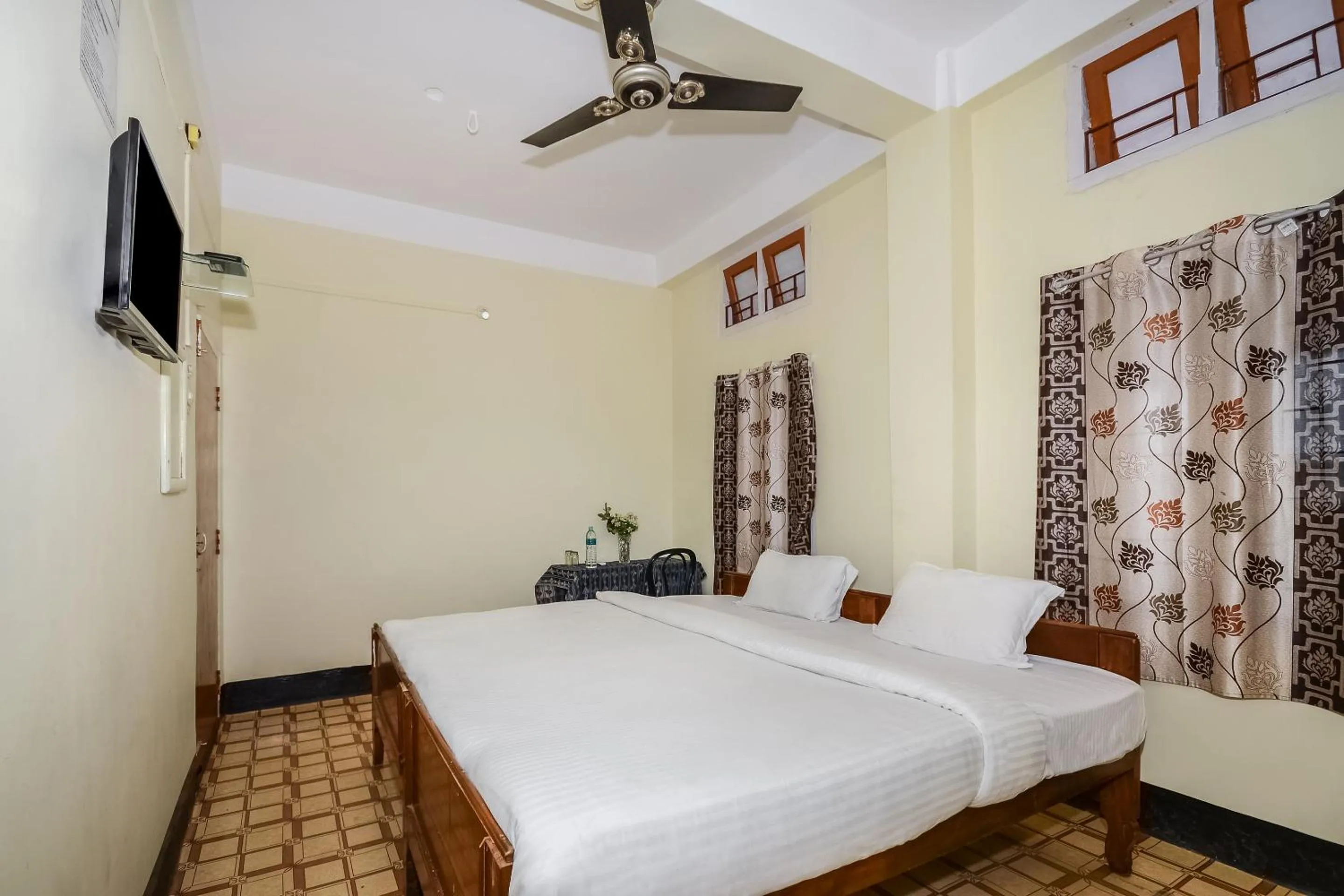 Bedroom, Bed in Hotel O Kirtti Inn