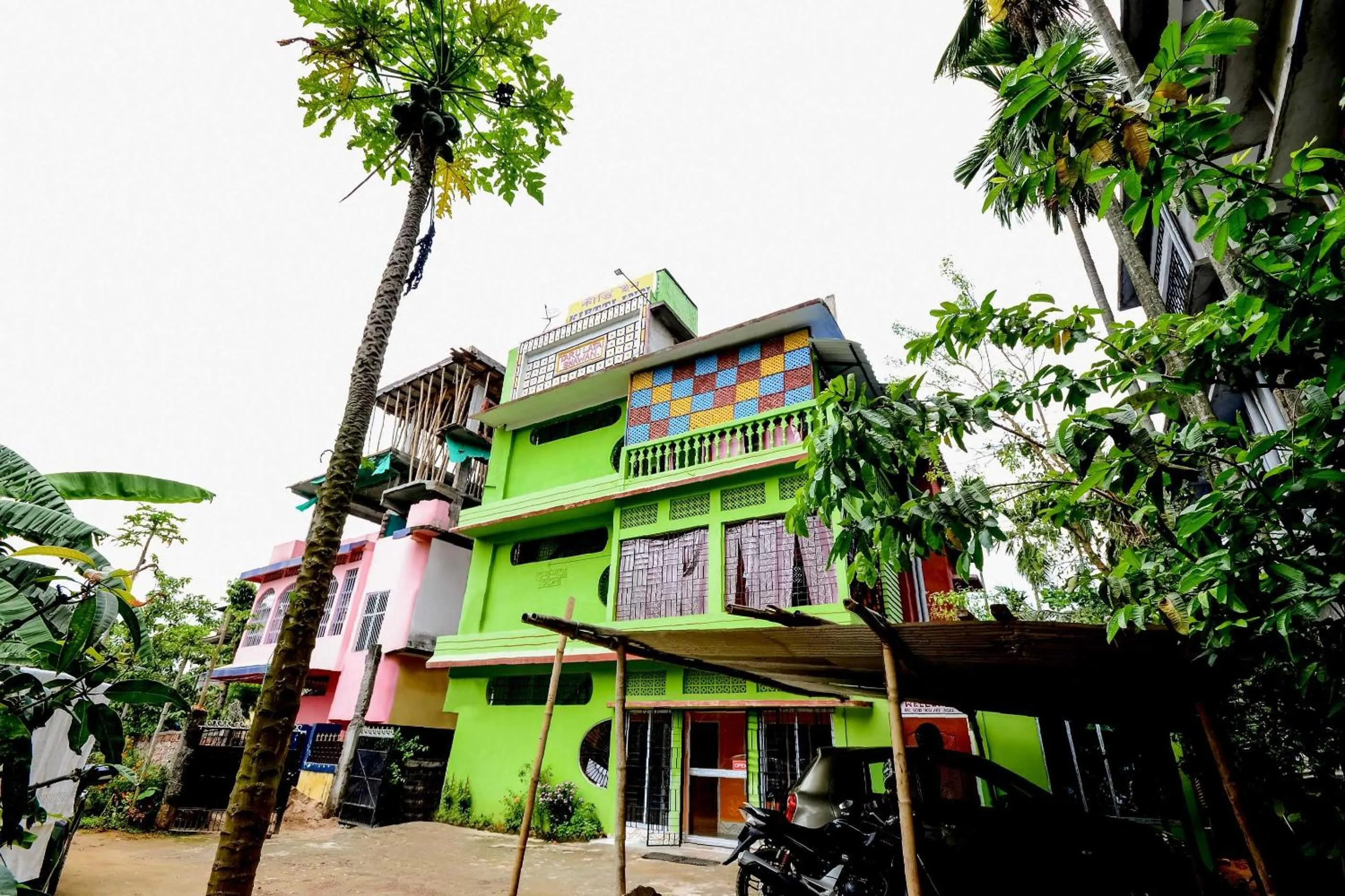 Facade/entrance in Hotel O Kirtti Inn